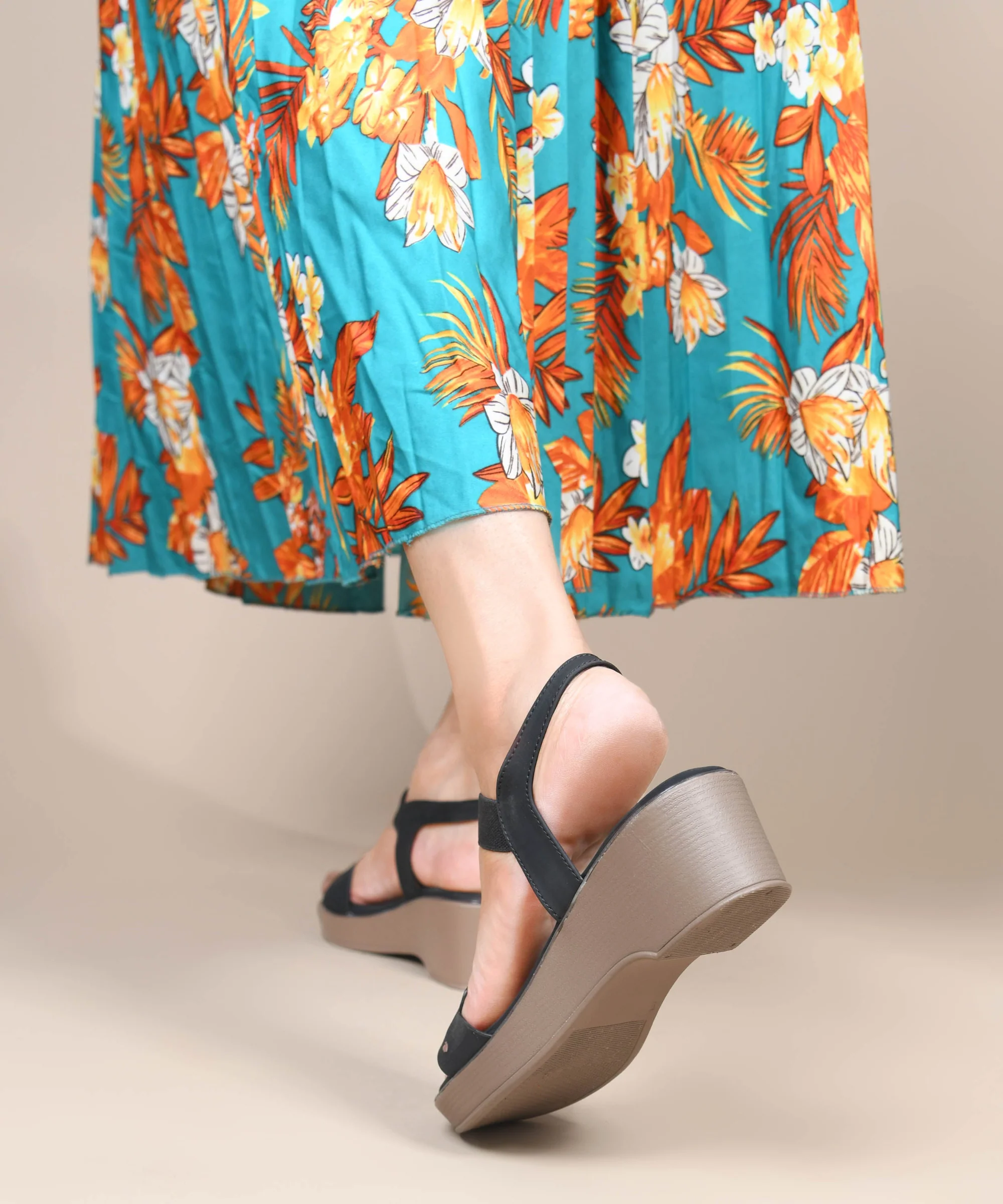 Women Stretchy Strap Wedge Sandals With Ankle Strap - Image 4
