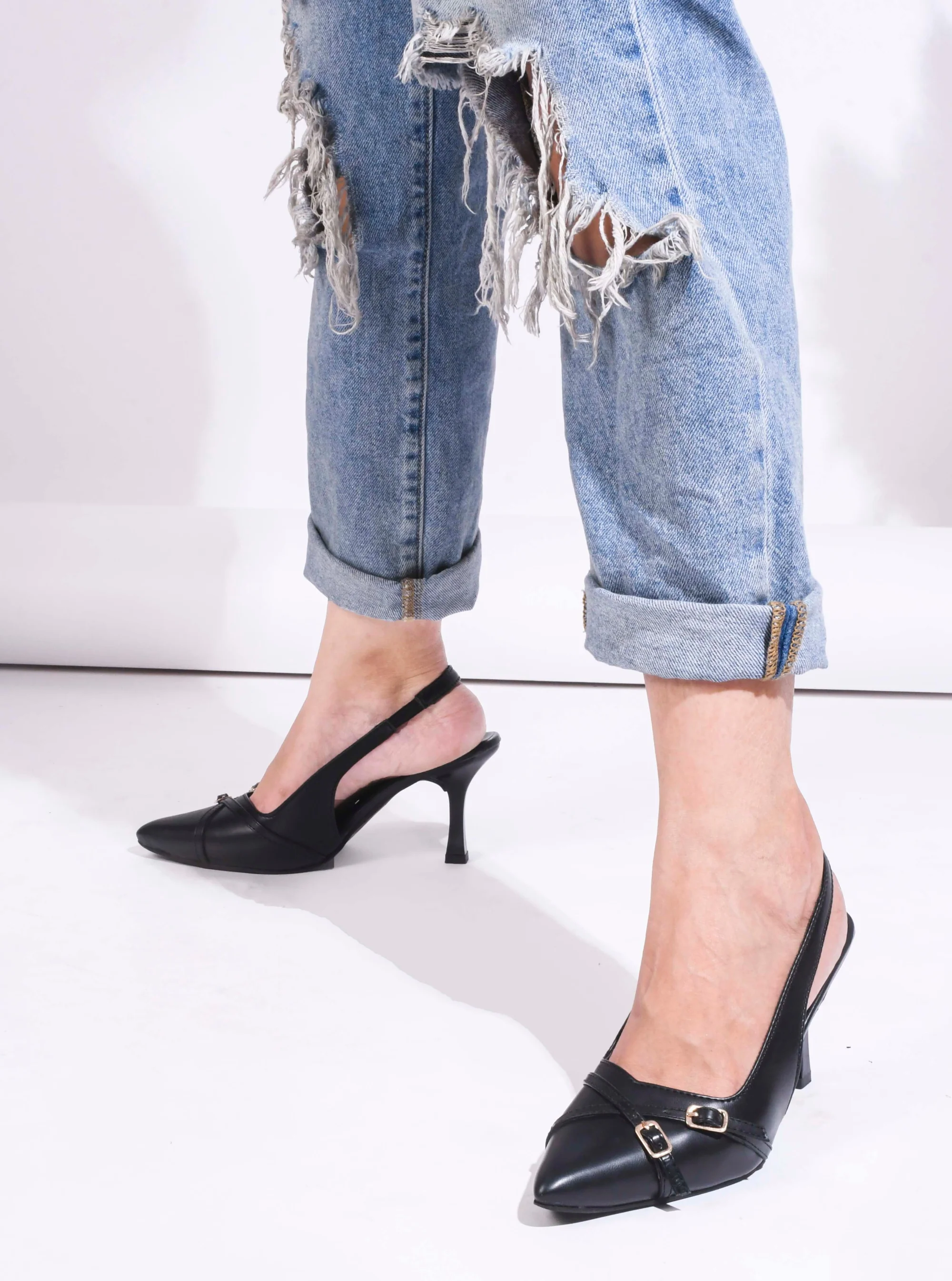 Belt buckle detail slingback stiletto pointed toe heel - Image 5