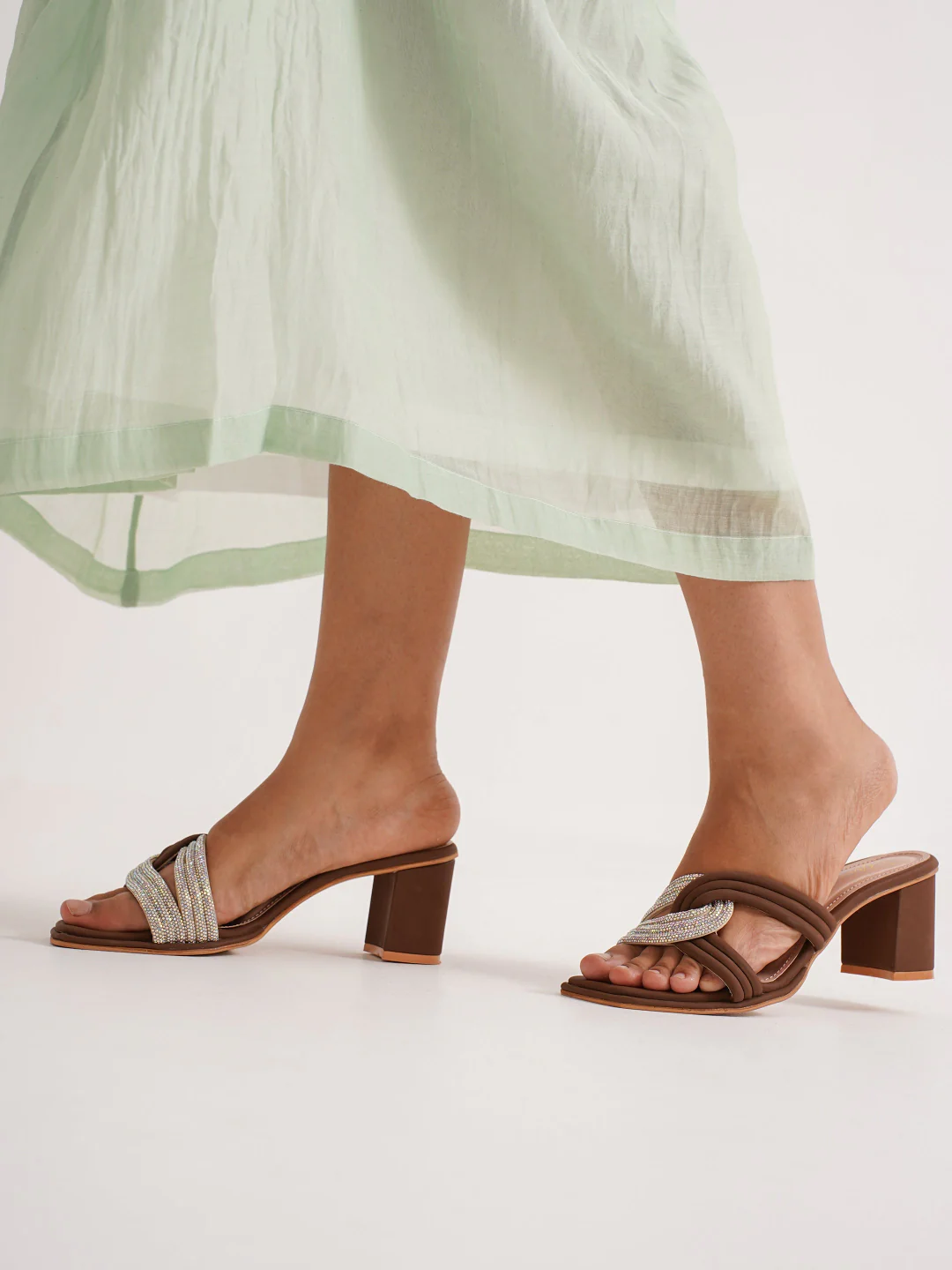 Block Heel Sandals with Decorative Knot Detail - Image 10