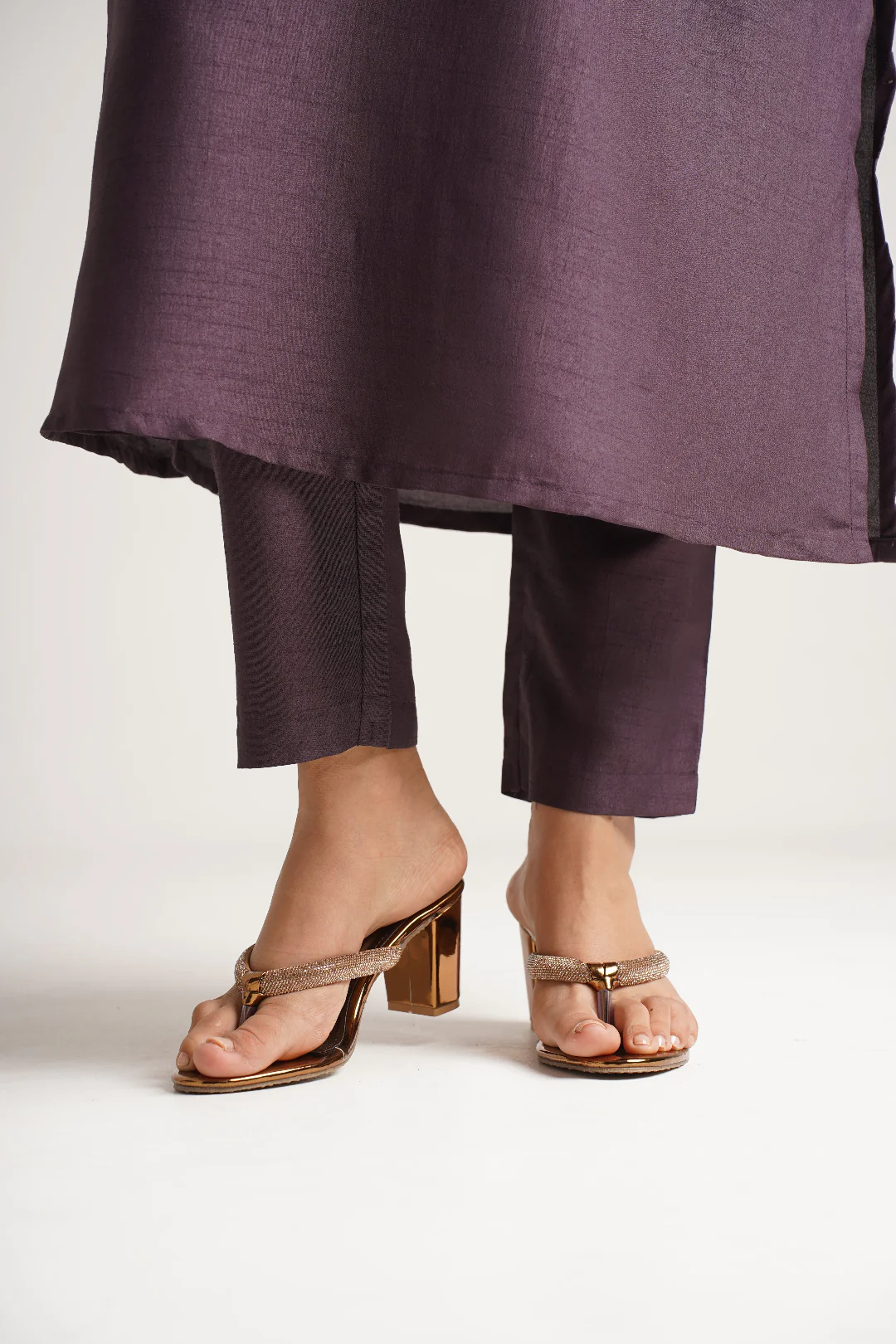 Jm Looks Embellished Thong Block Heel Sandals