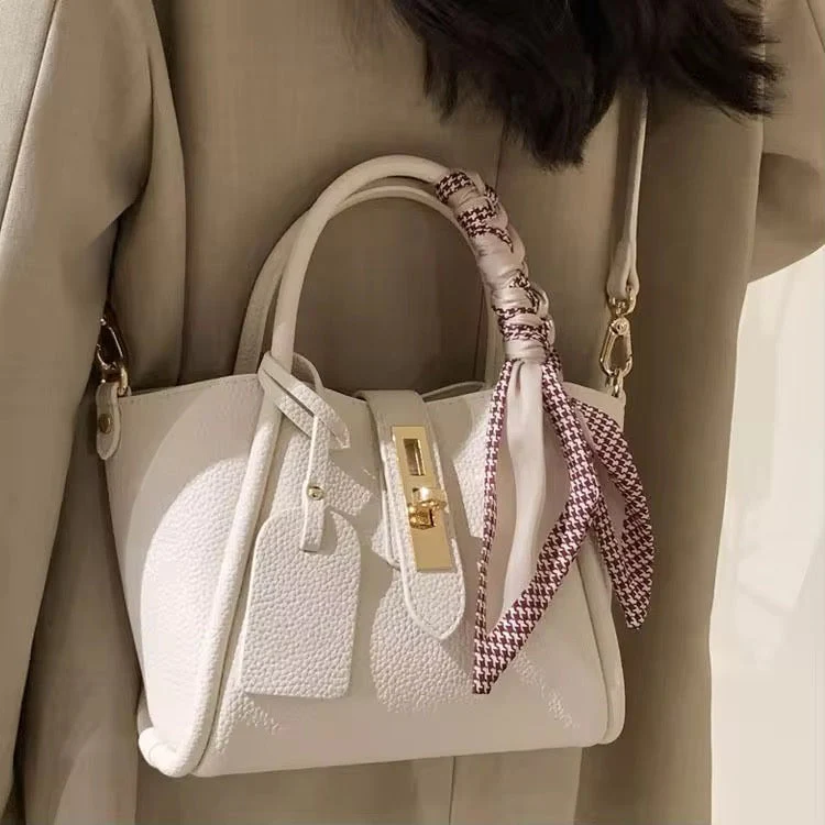 Bow Crossbody Bag - Image 4