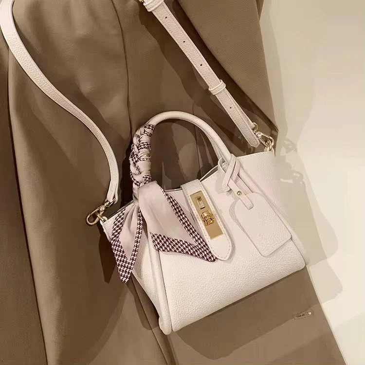 Bow Crossbody Bag - Image 5