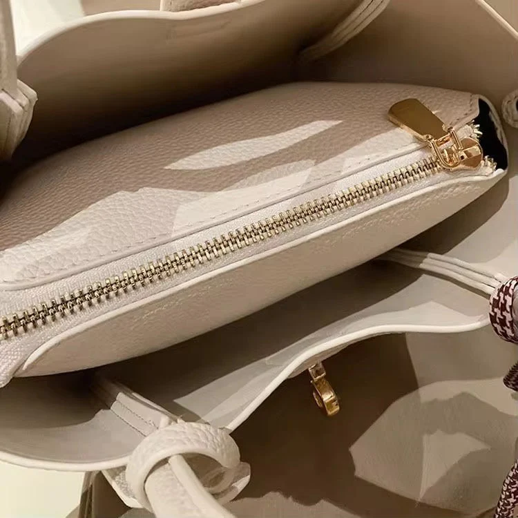 Bow Crossbody Bag - Image 6