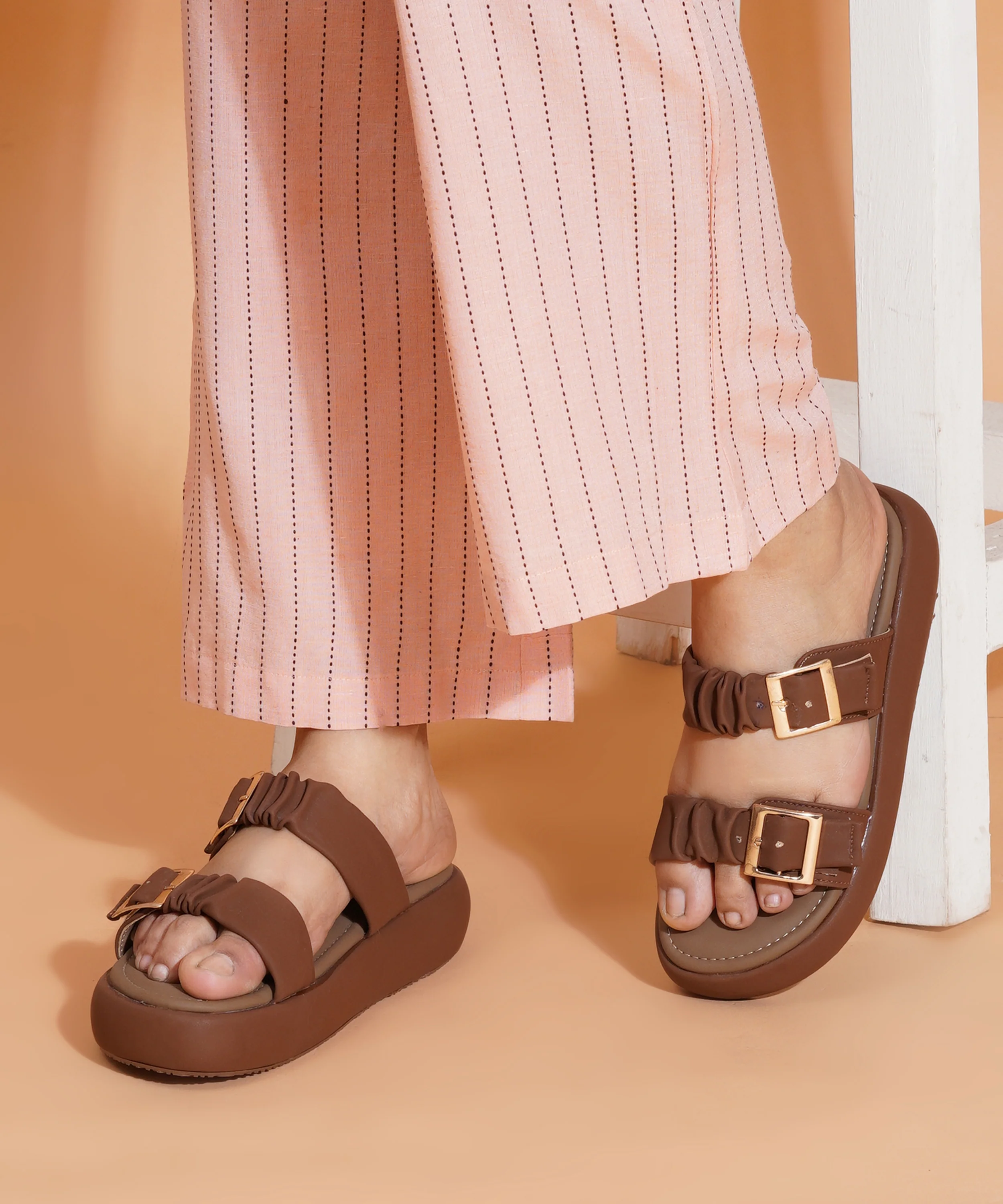 Casual Comfort Sandals with Buckle Detail - Image 2