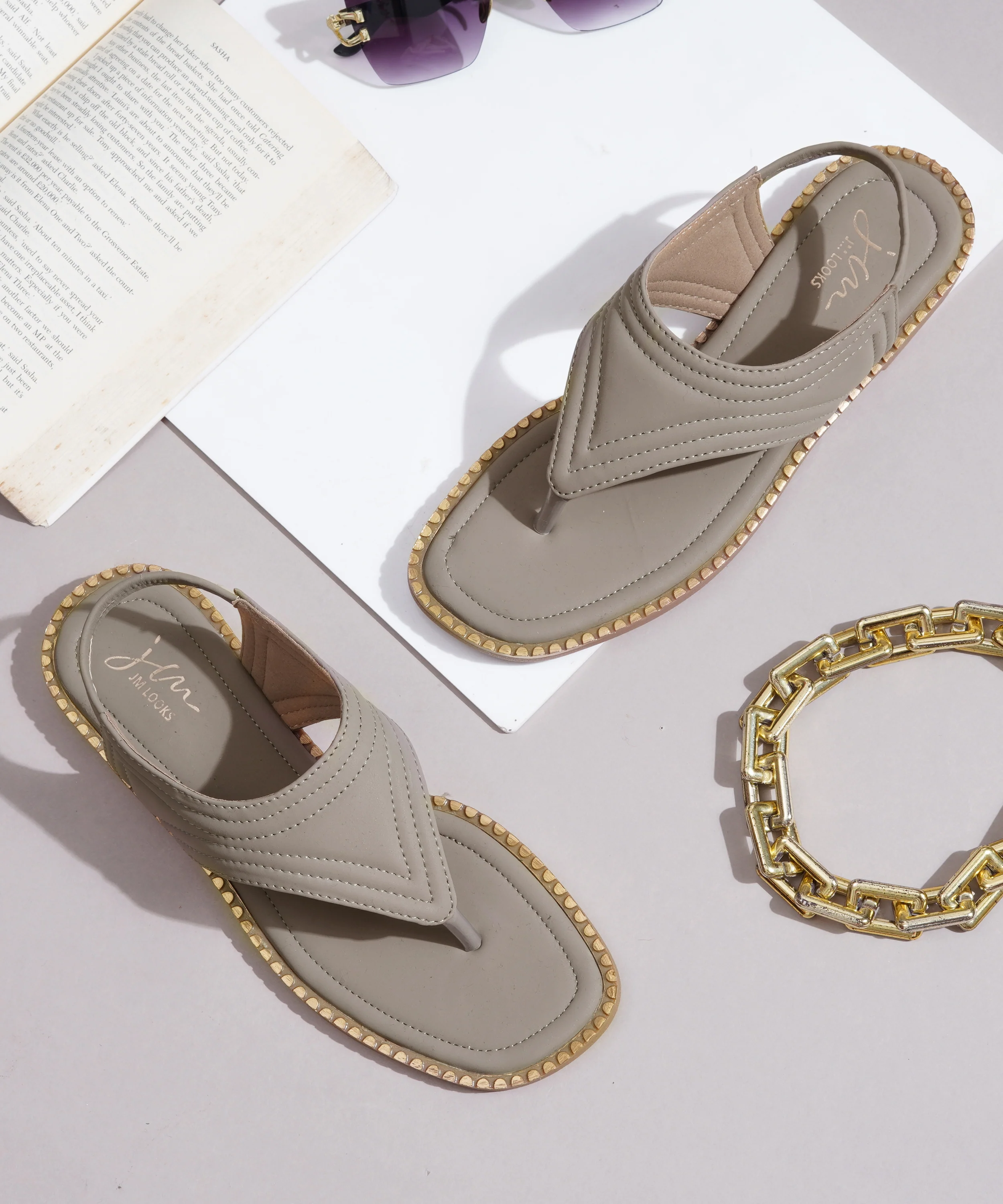 Casual Toe Ring Slippers with Premium Stitch Detailing - Image 7