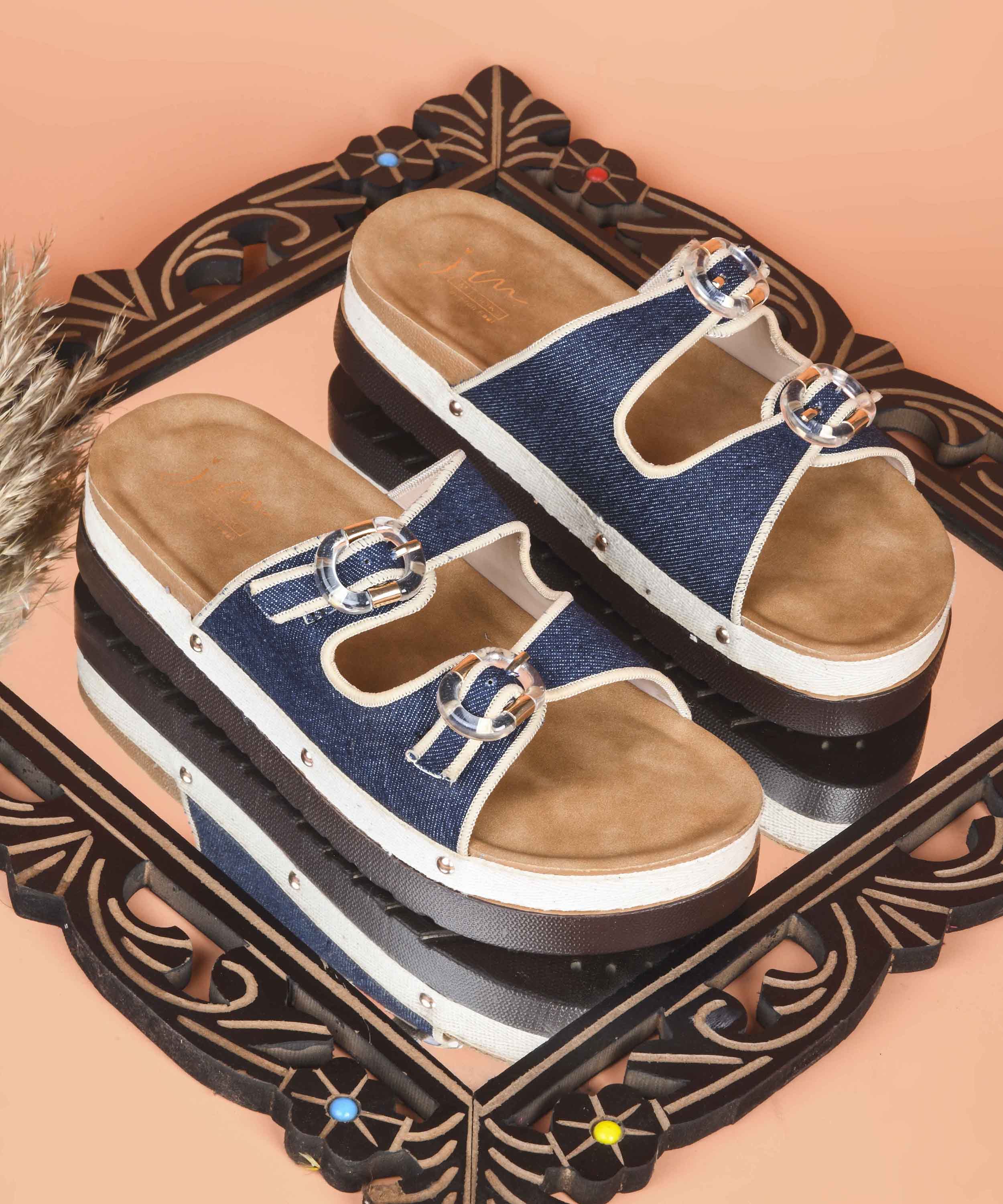 Chic Double Strap Open-Toe Slippers with Buckle Accent - Image 7