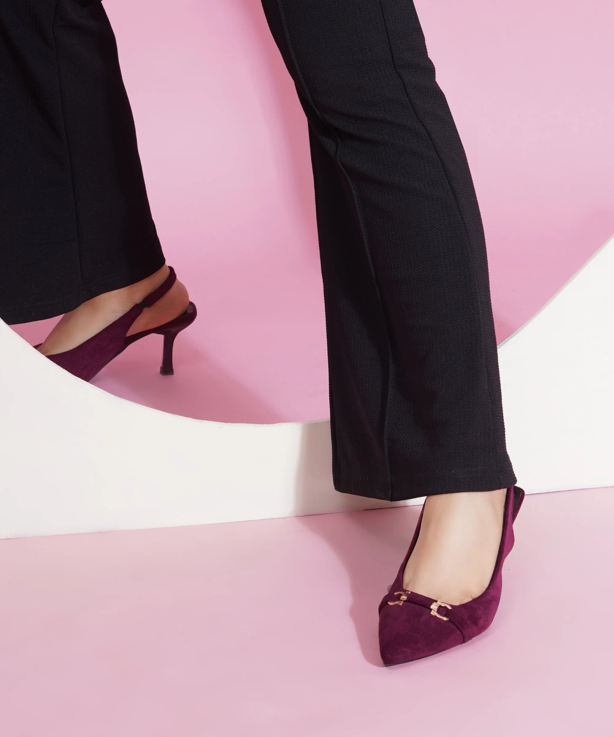 Slingback Kitten Heels for Women with Pointed Toe and Gold Buckle - Image 16