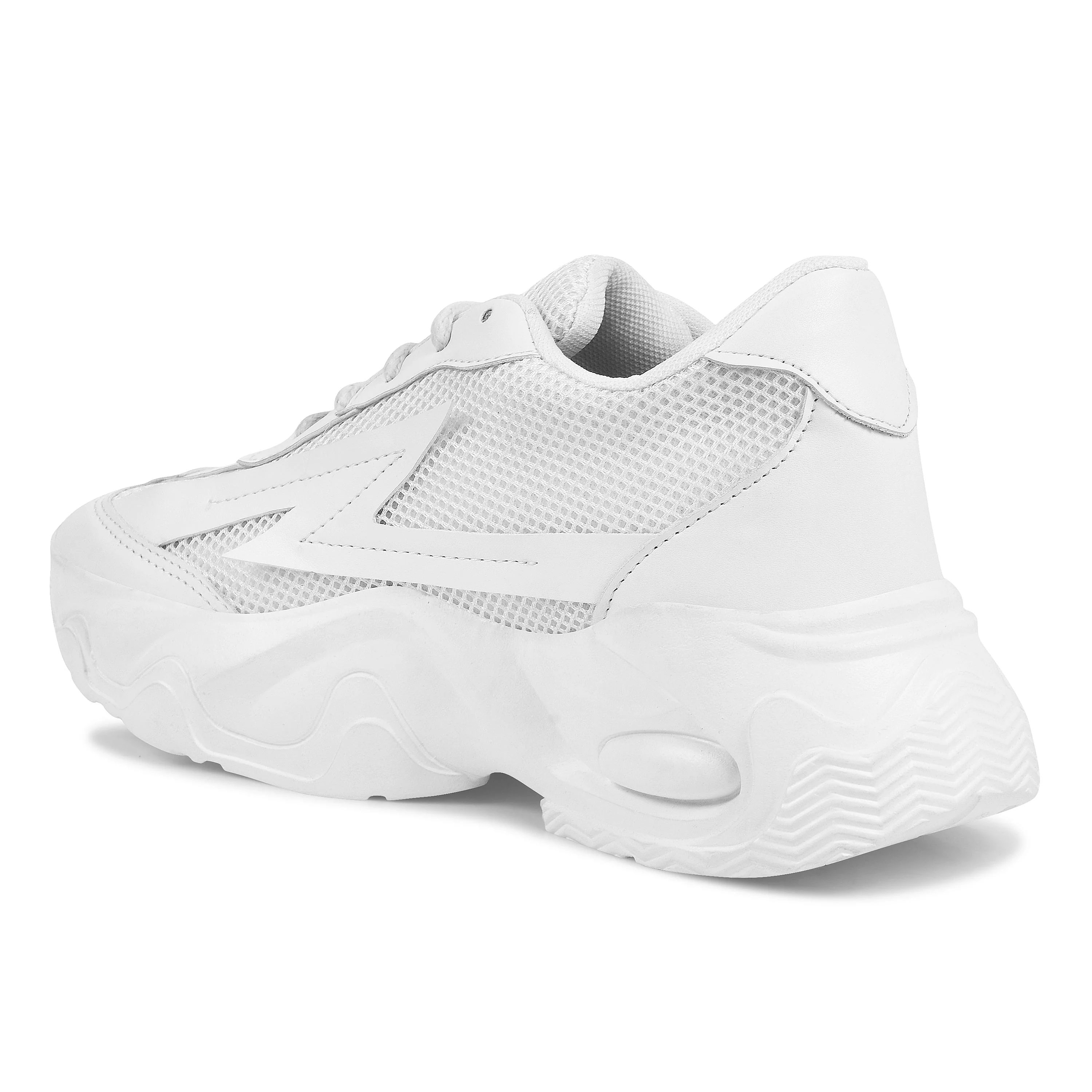 Chunky sole mesh sneakers with bold design - Image 7
