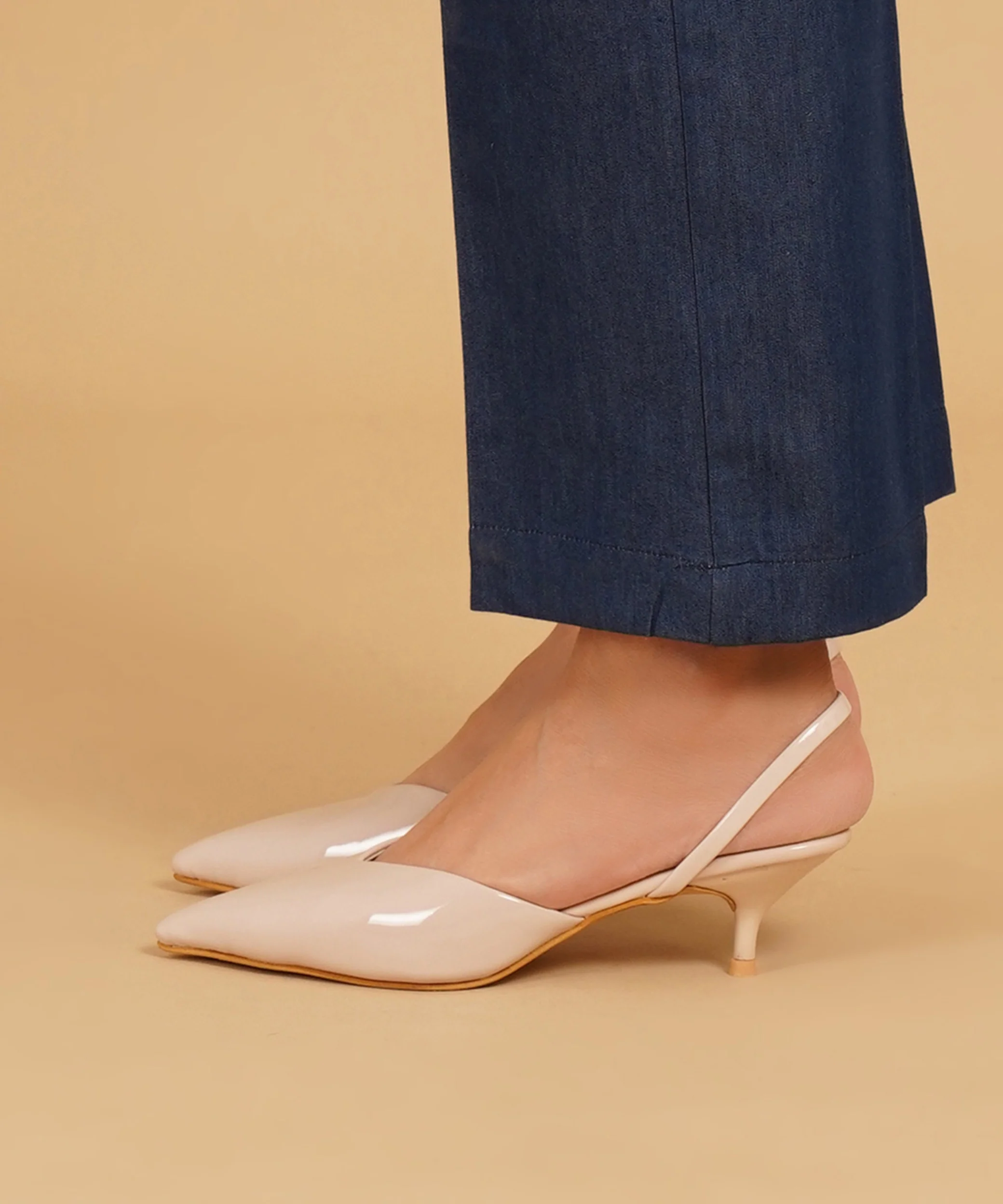 Slingback Kitten Heels for Women with Pointed Toe Mule Design - Image 2