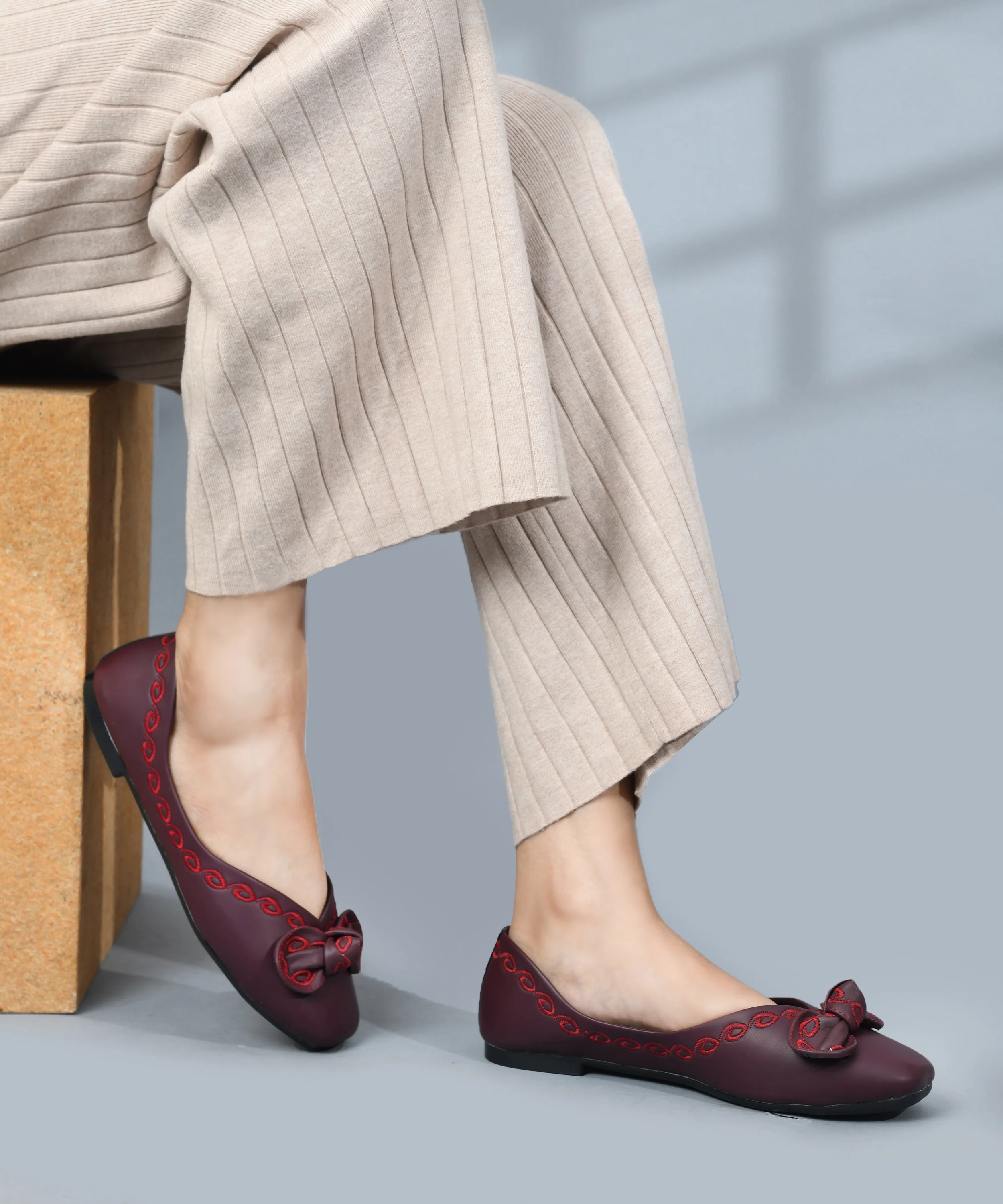 Closed-Toe Ballerina Flat with Bow Detail - Image 15