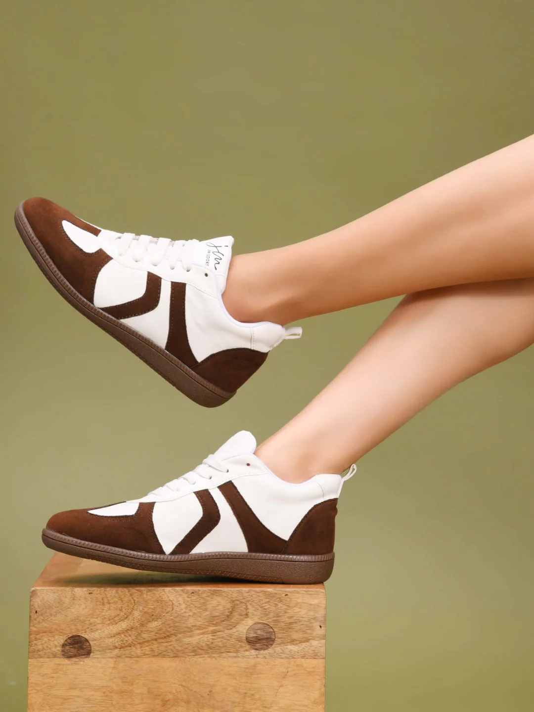 Colorblock Suede Trainer Sneaker for Women - Image 22
