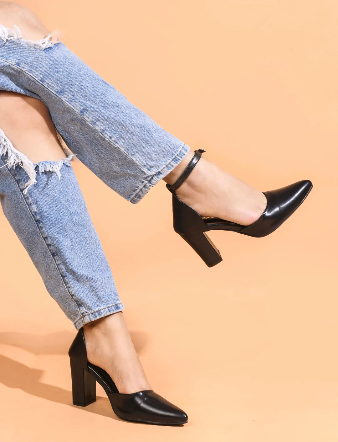Jm Looks Women's Pointed Toe Block Heel Pumps - Image 3