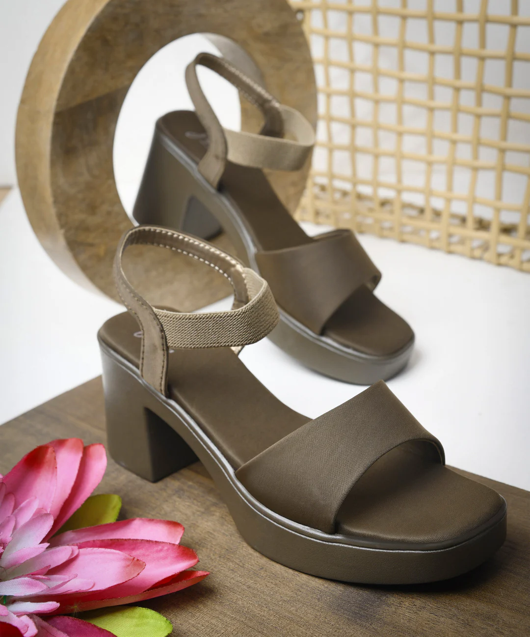 JM Looks Women Open Toe Wide Strap Chunky Platform Block Heels Sandals With Ankle Strap - Image 9