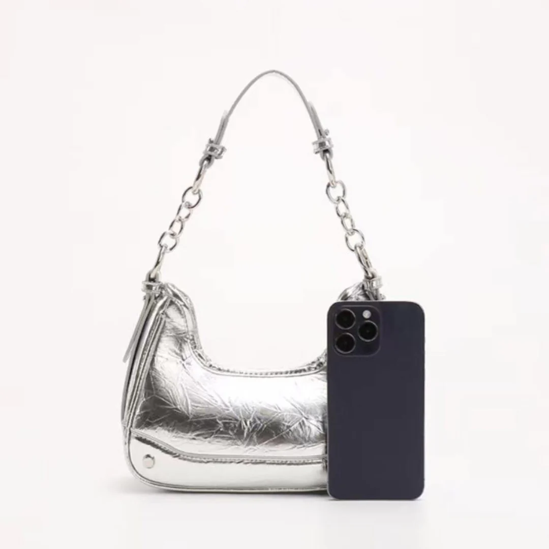 Modern Chain Detail Shoulder Bag - Image 6