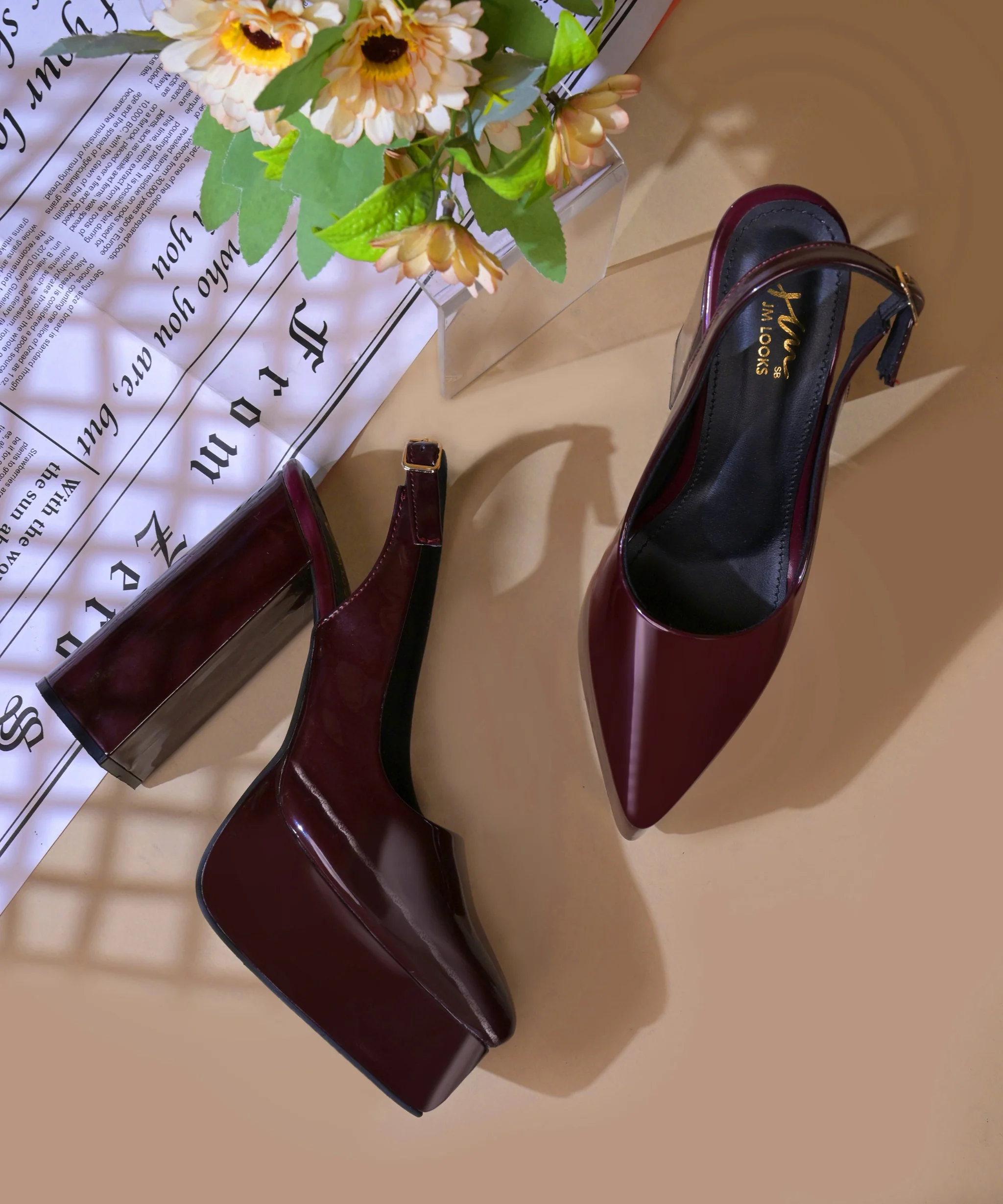 Elegant High Heels with Pointed Toe and Chunky Heel Design - Image 7