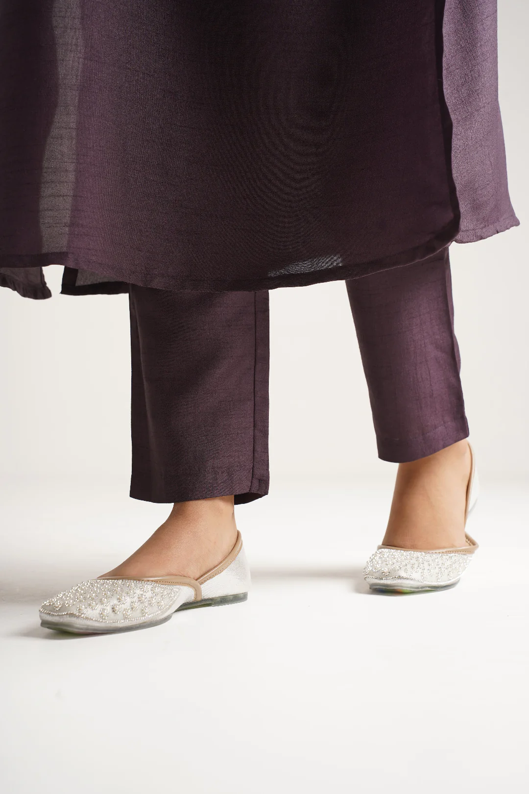 JM Looks Embellished Jutti Flat - Image 10
