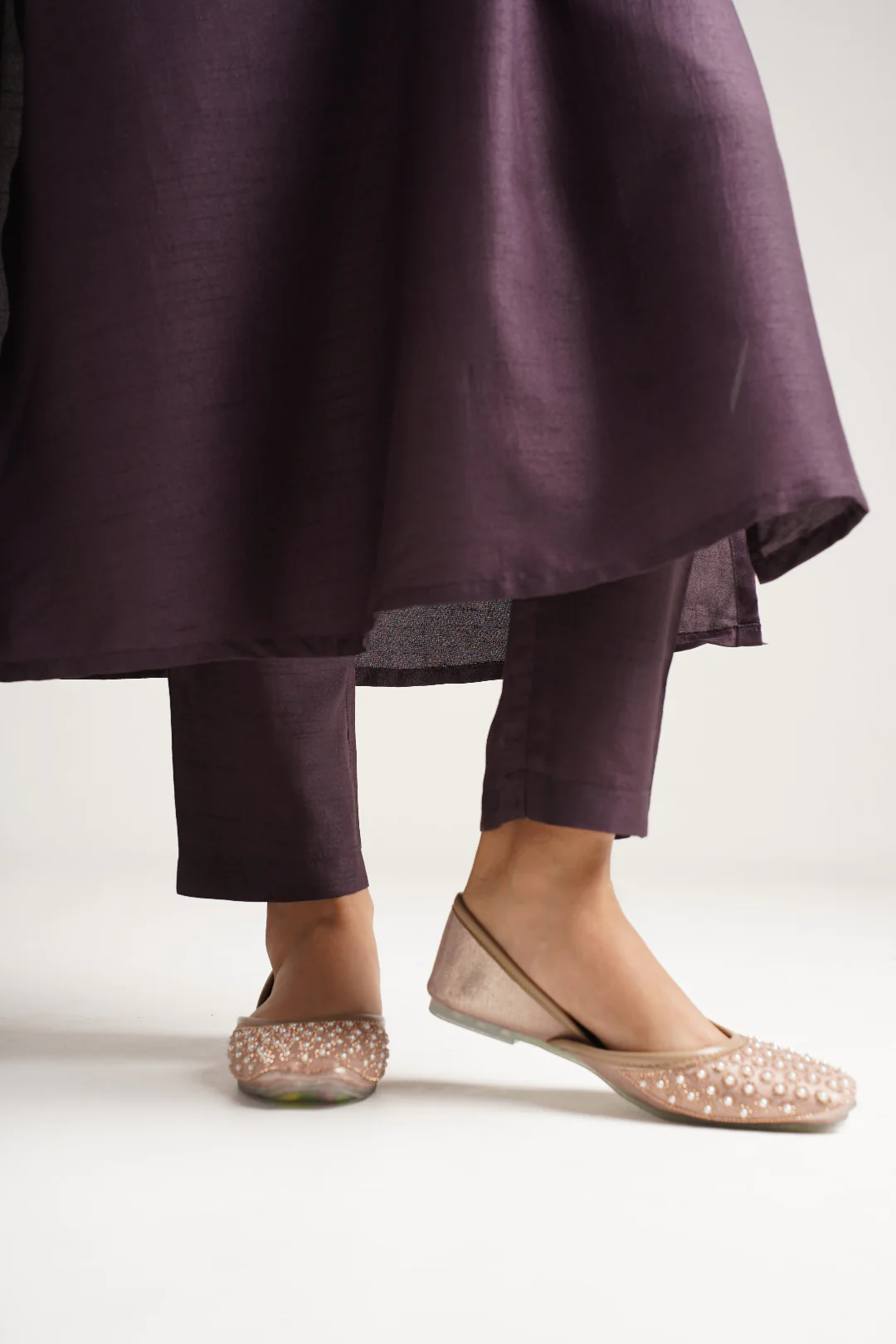JM Looks Embellished Jutti Flat - Image 8