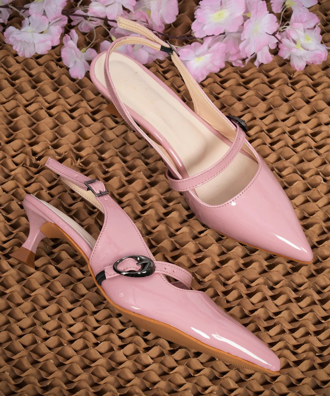 Elegant Pointed Toe Slingbacks - Image 7