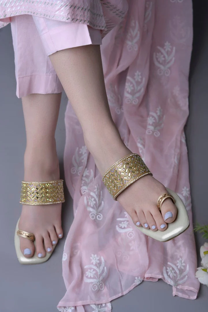 Jm Looks Embellished Toe Ring Block Heel Sandals for Women & Girls - Image 5