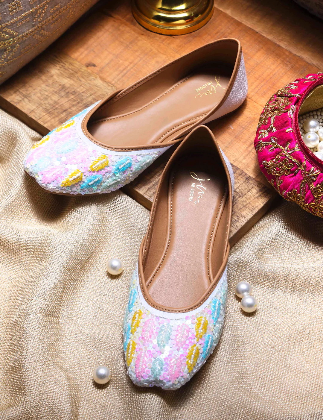 Embellished Traditional Jutti Flat with Cushion