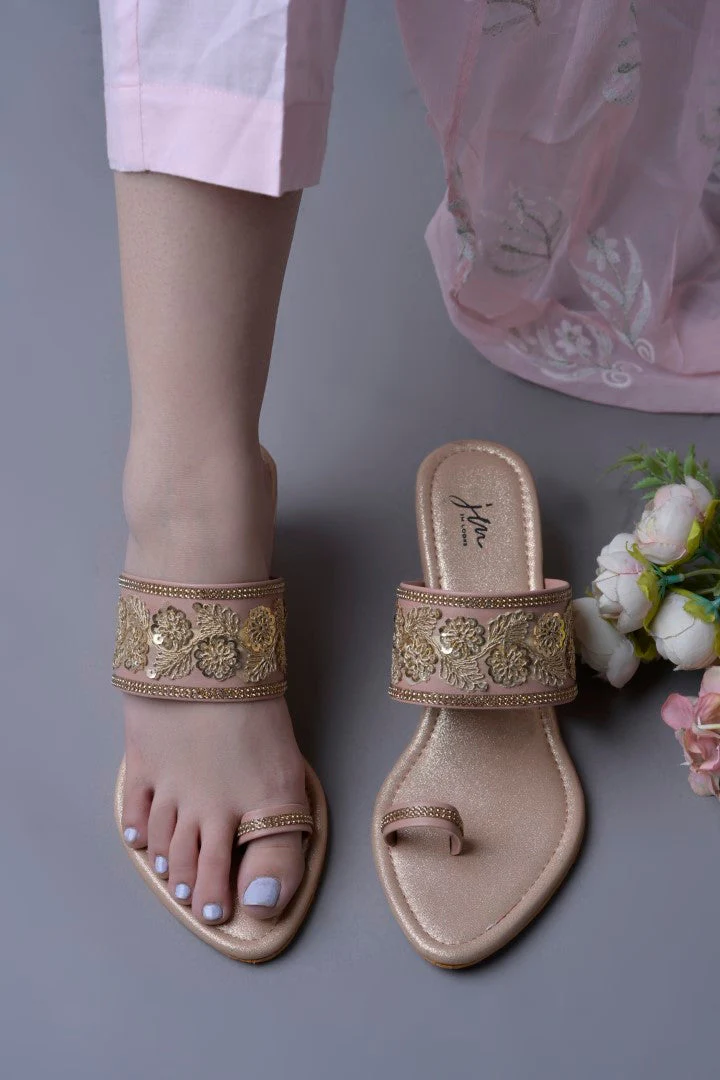 Jm Looks Women Embroidered Wedge Sandals  With A Toe Ring - Image 4