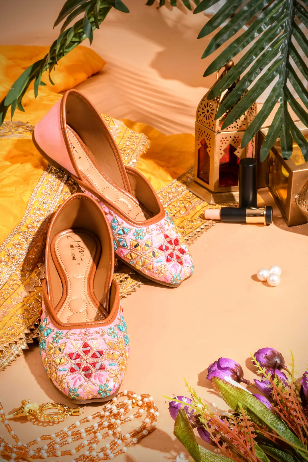 Ethnic unique & comfortable Jutti