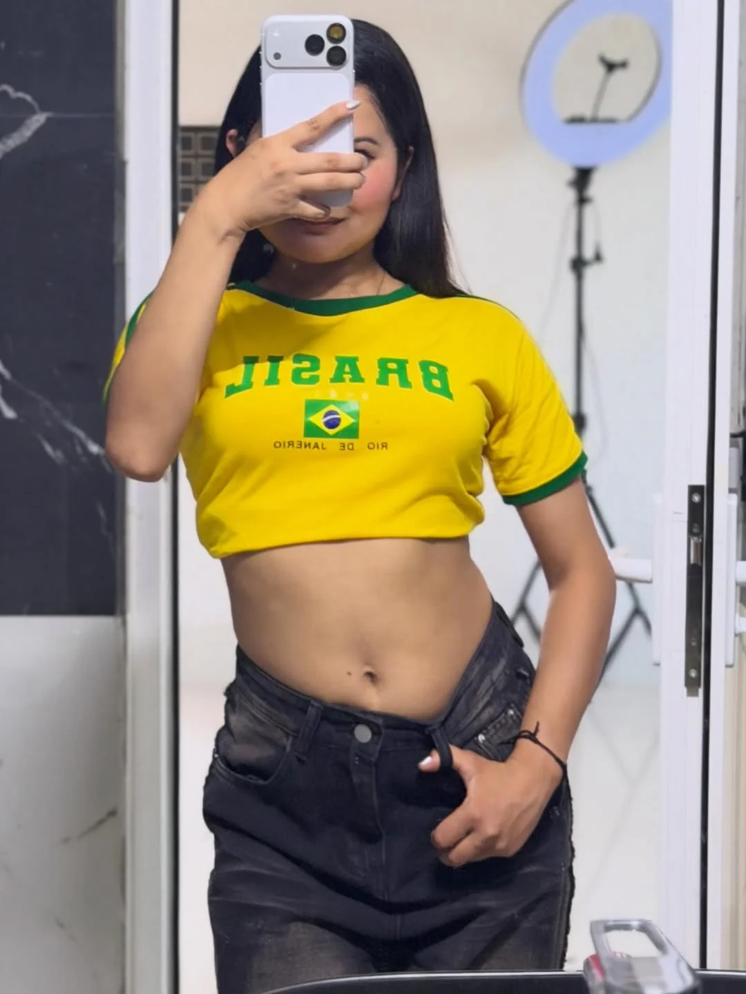 Fitted Cropped T-Shirt With Print - Image 15