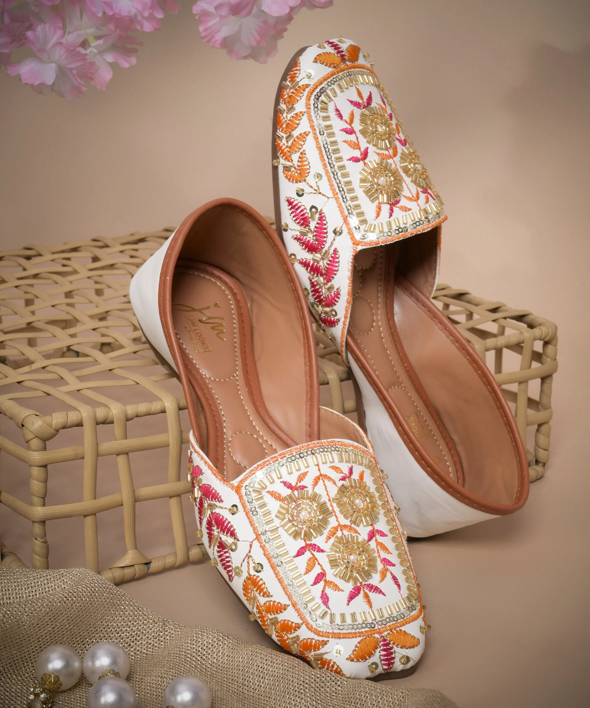 Handcrafted Embellished Traditional Juttis - Image 13