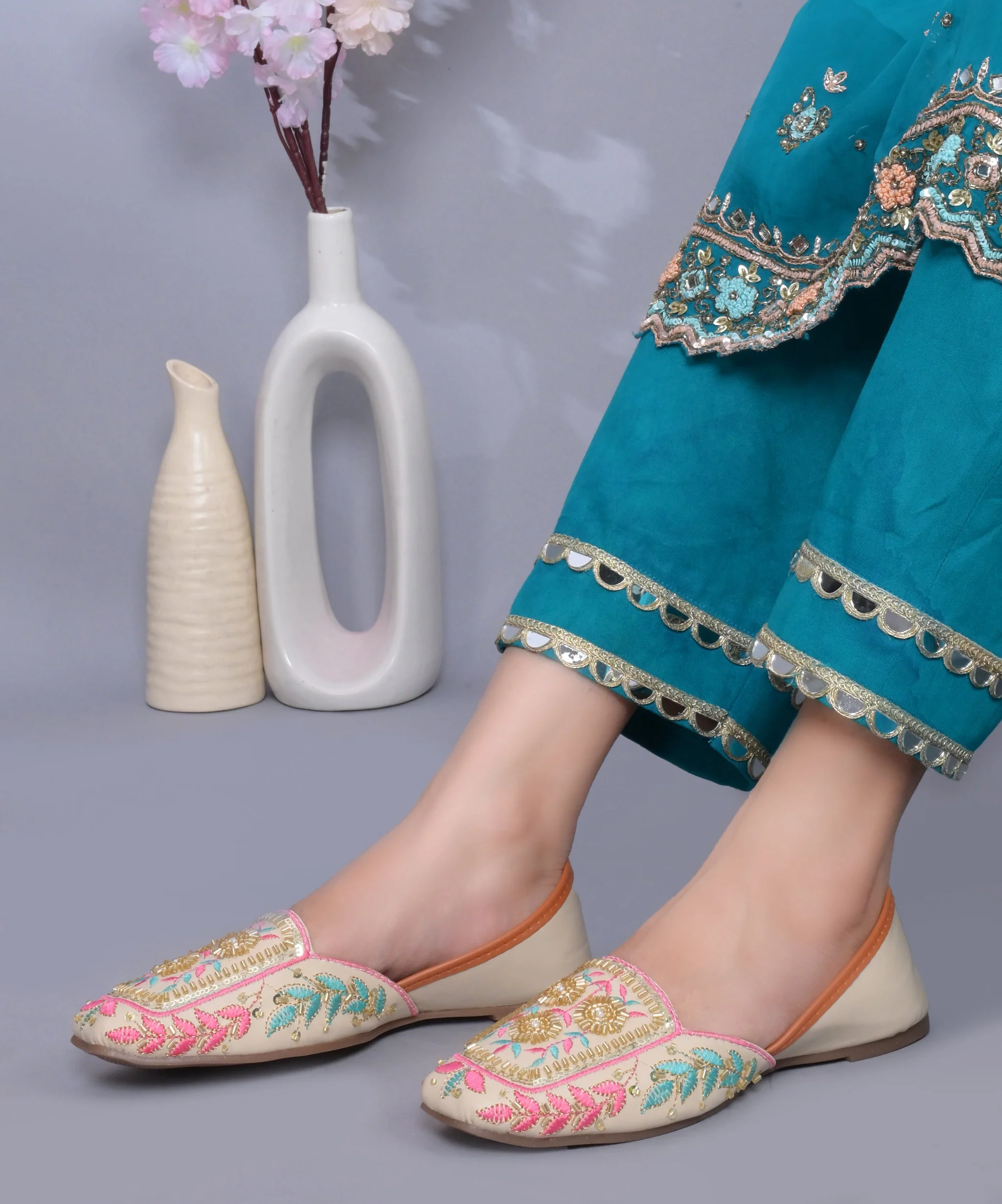 Handcrafted Embellished Traditional Juttis - Image 4