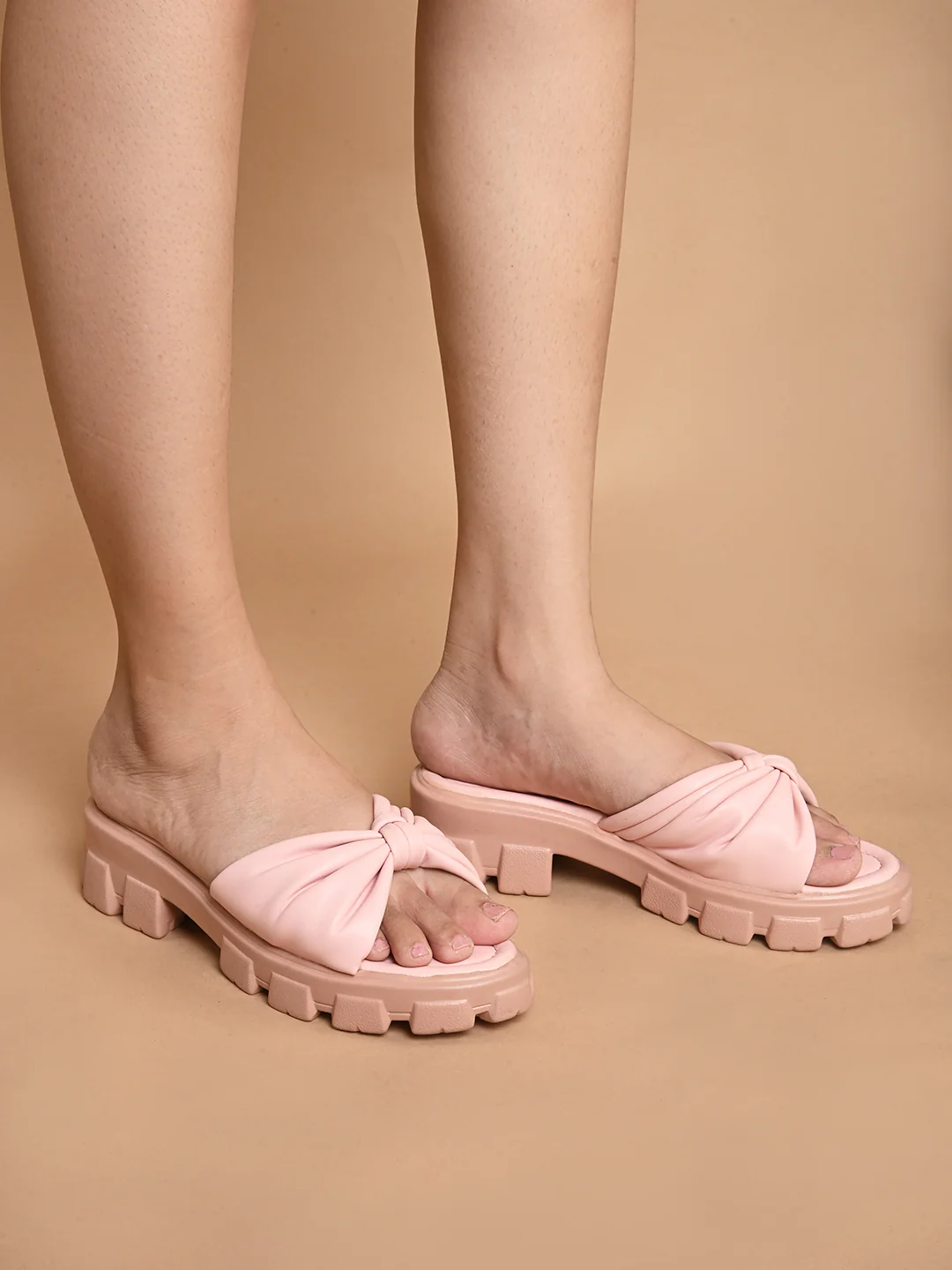 Knotted Strap Stylish Slippers - Image 13