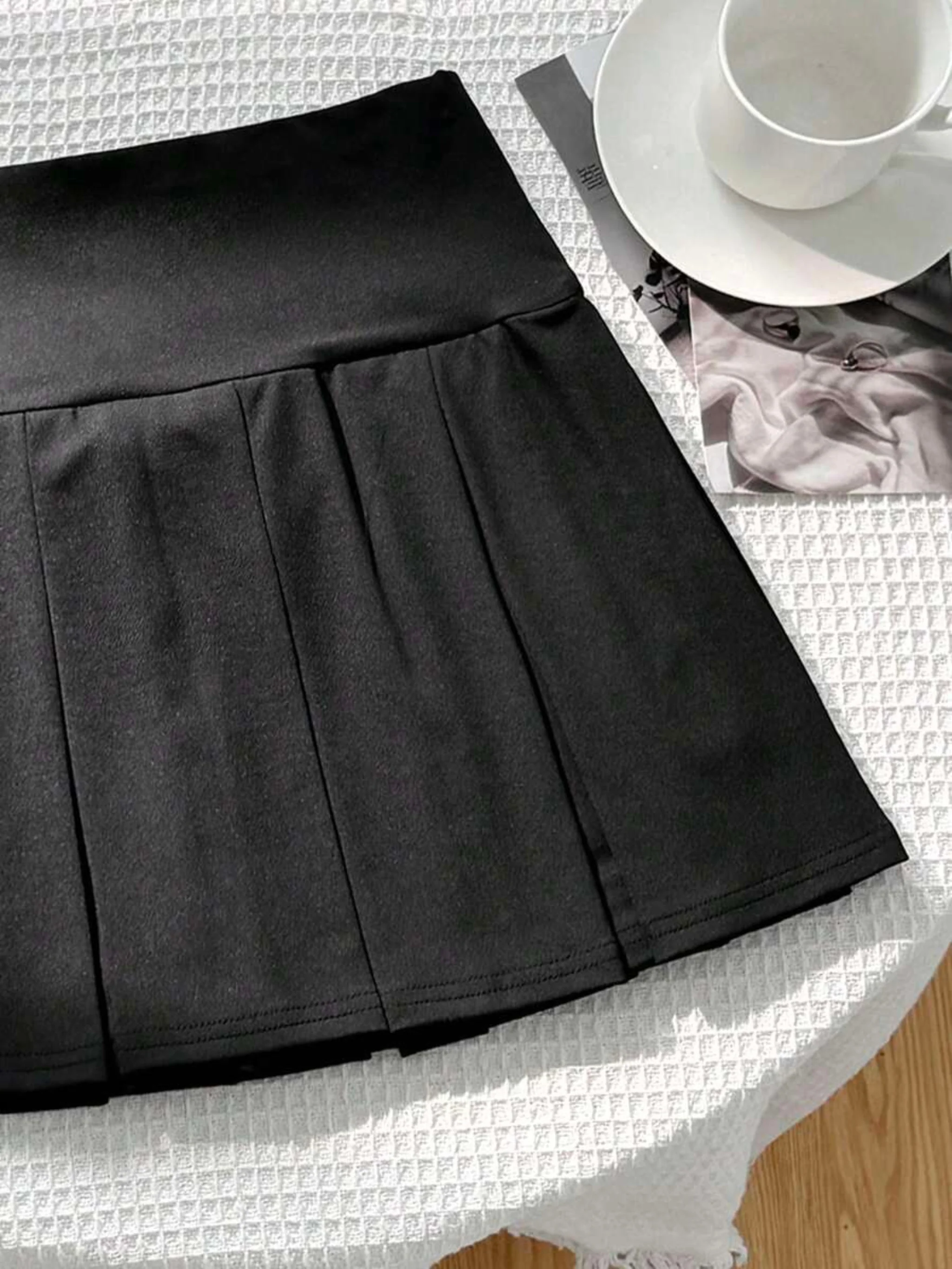 Korean Style High Waist Pleated Skater Skirt - Image 3