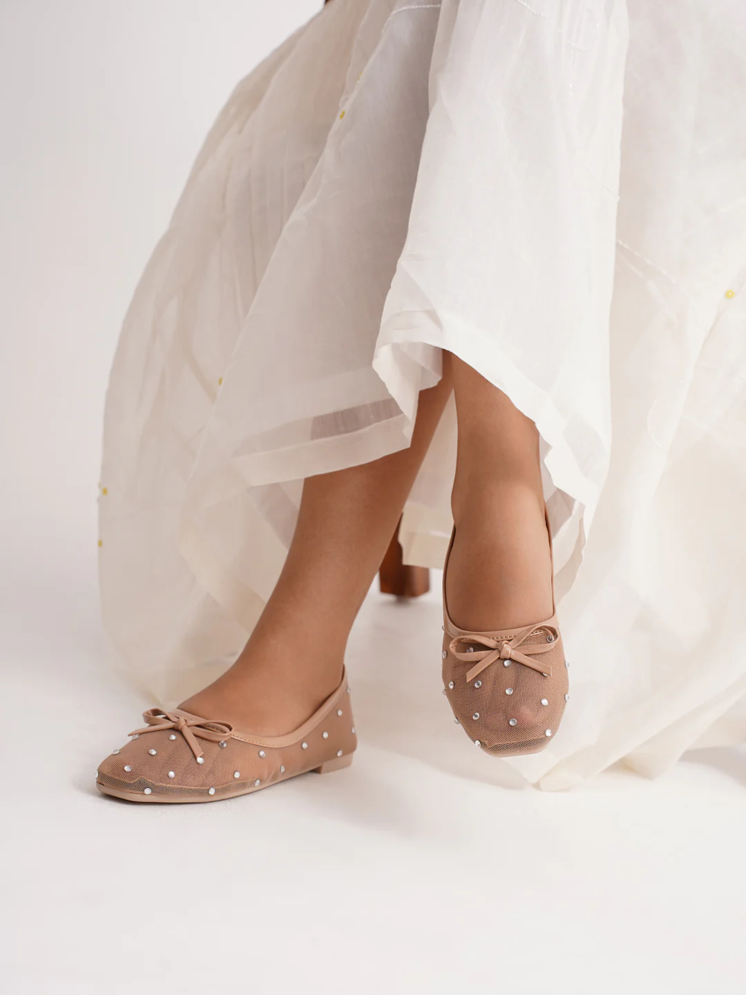 JM Looks Mesh Dotted Ballet Flat with Bow Accent