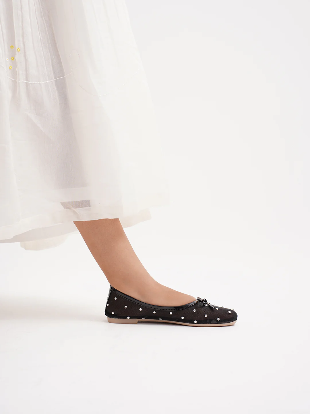 JM Looks Mesh Dotted Ballet Flat with Bow Accent - Image 9