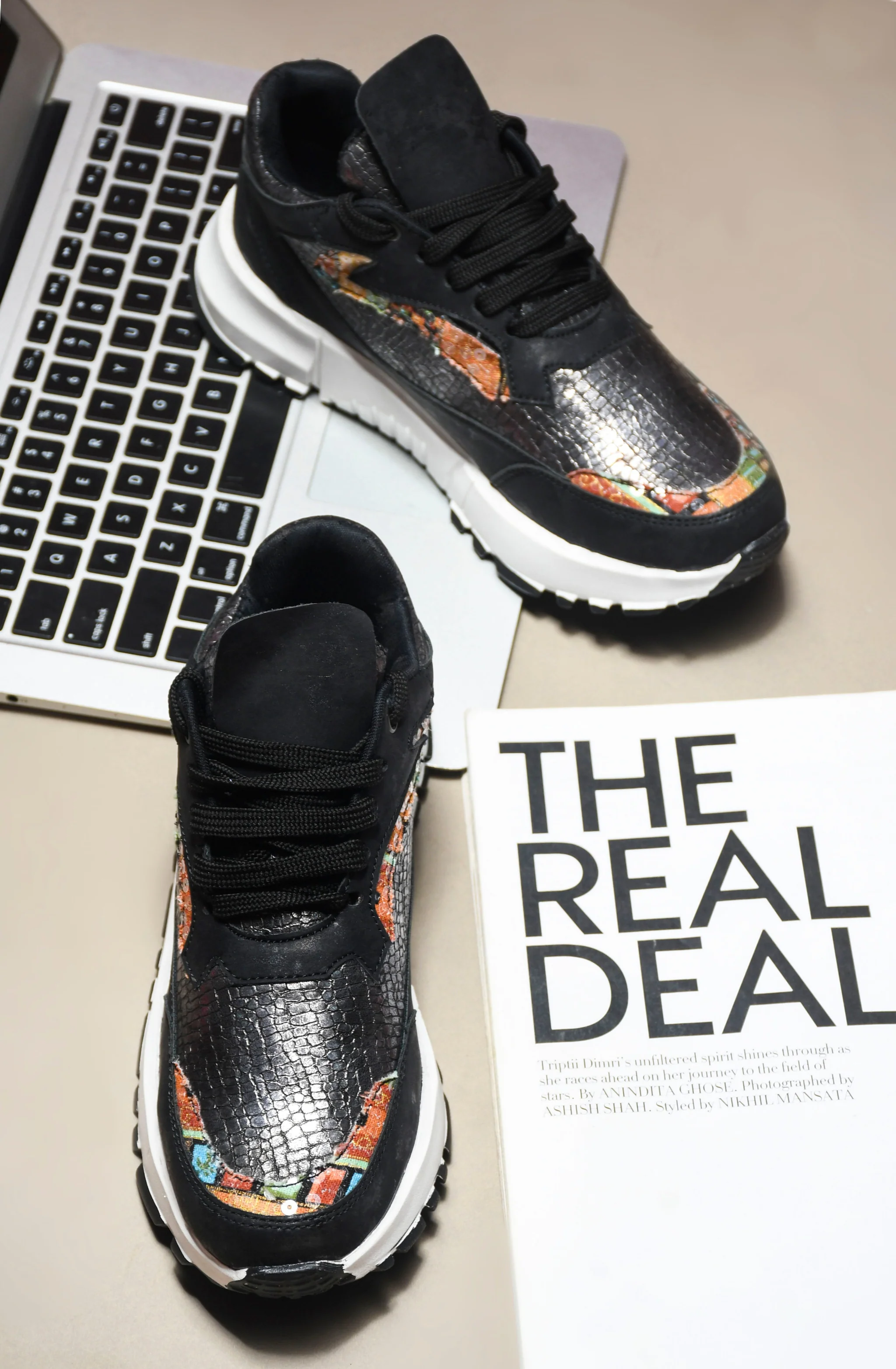 Metallic Mesh Chunky Sneakers For Women - Image 2