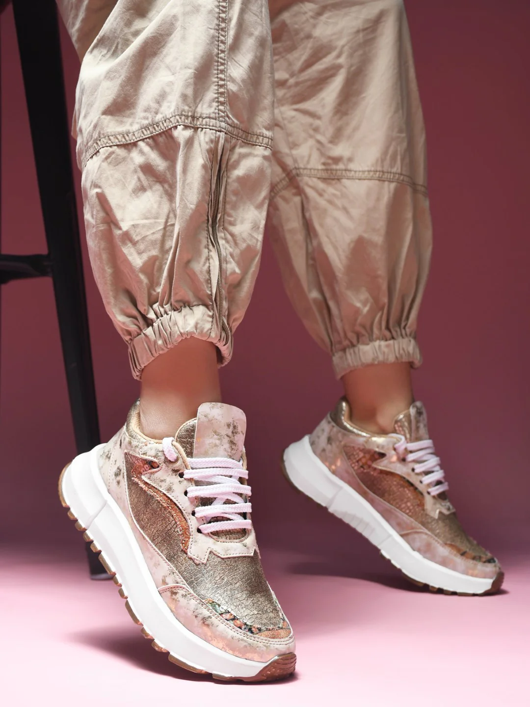 Metallic Mesh Chunky Sneakers For Women - Image 7