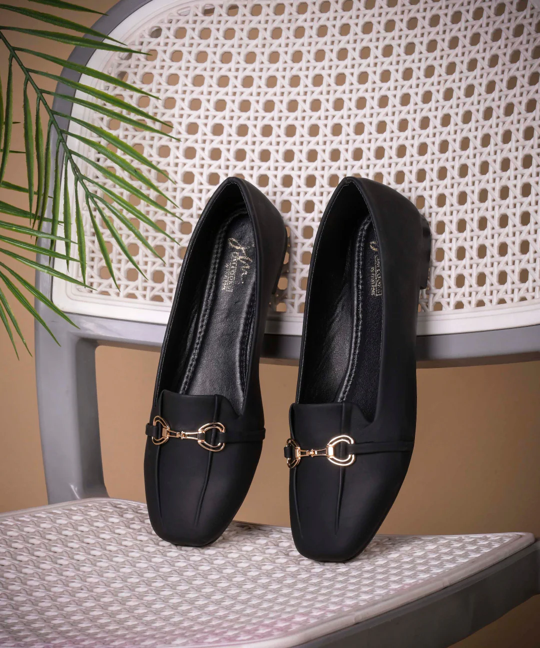 Minimalist Loafers with Metal Detail