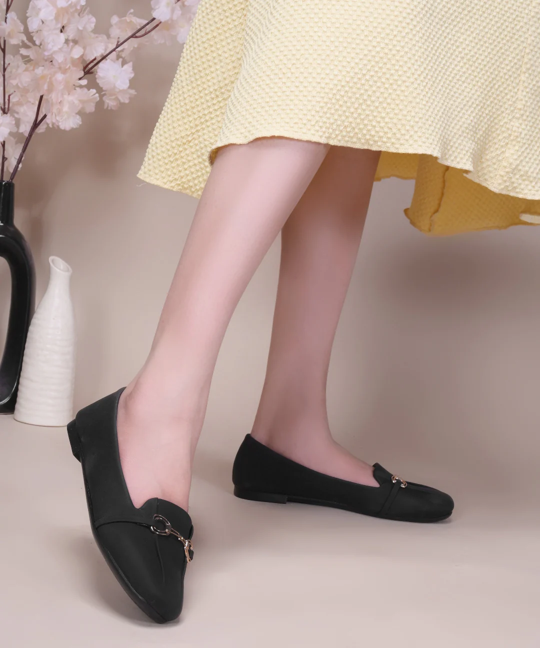 Minimalist Loafers with Metal Detail - Image 4