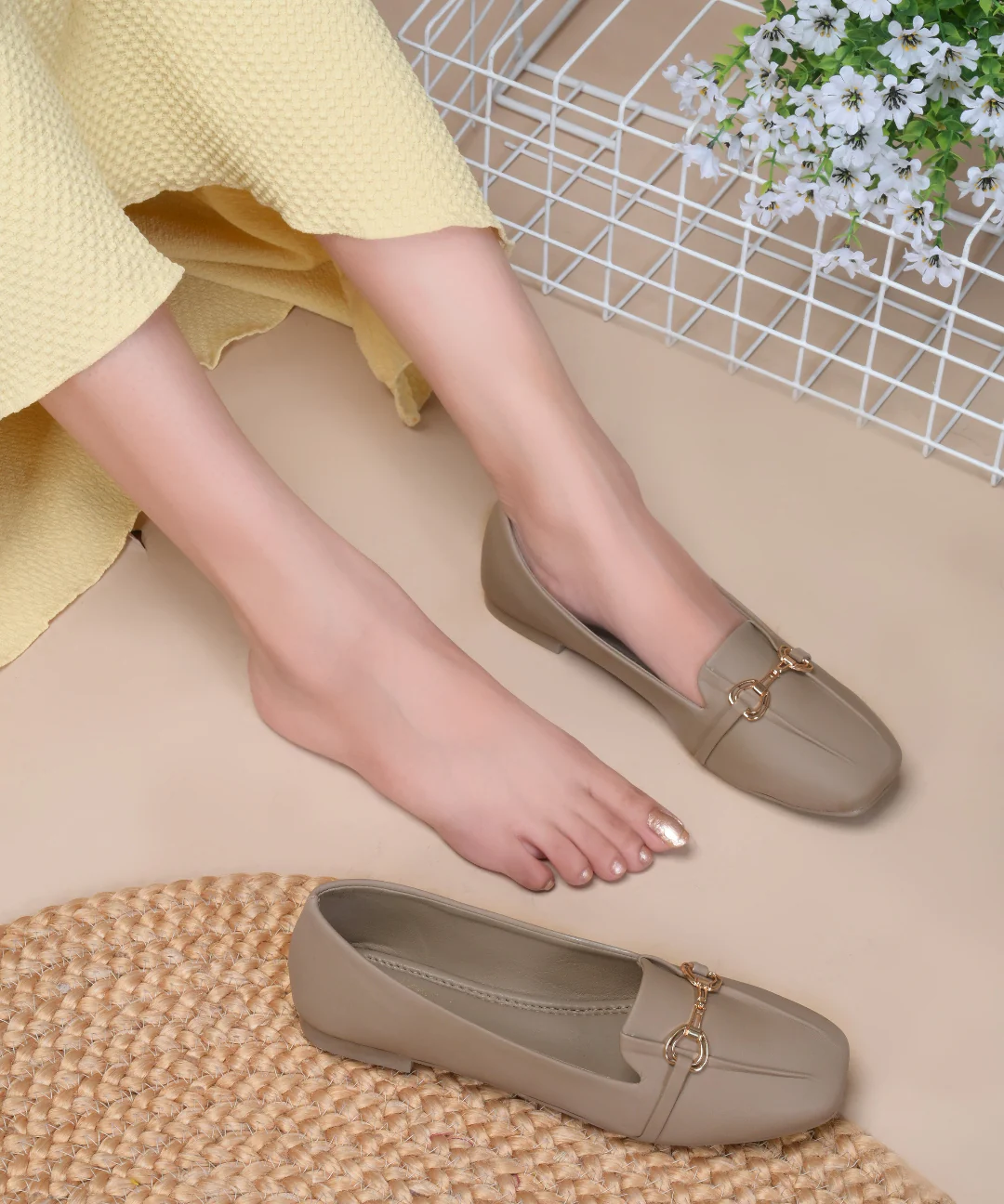 Minimalist Loafers with Metal Detail - Image 8