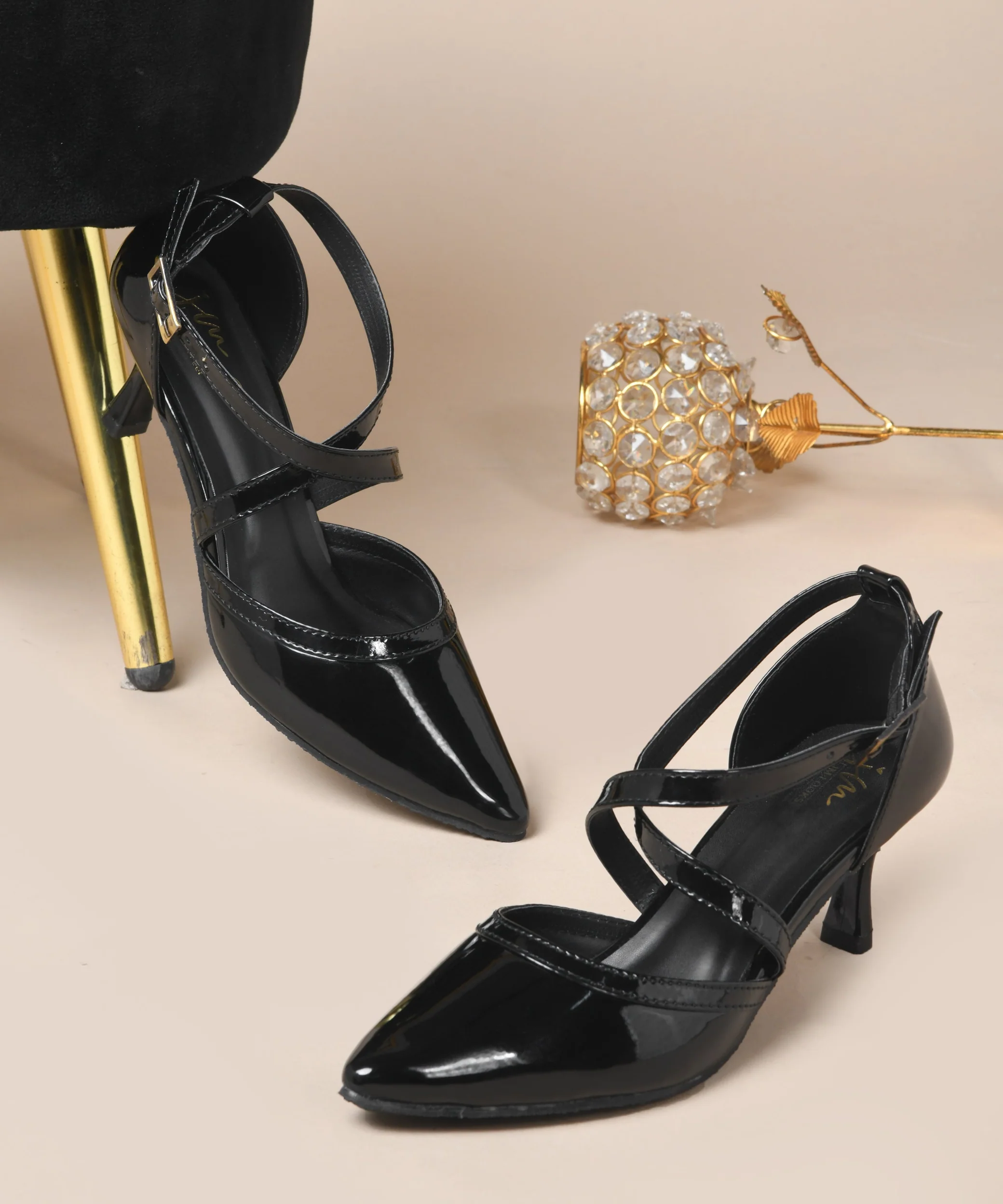 Pointed Toe Kitten Heels with Crisscross Ankle Strap Pumps for Women