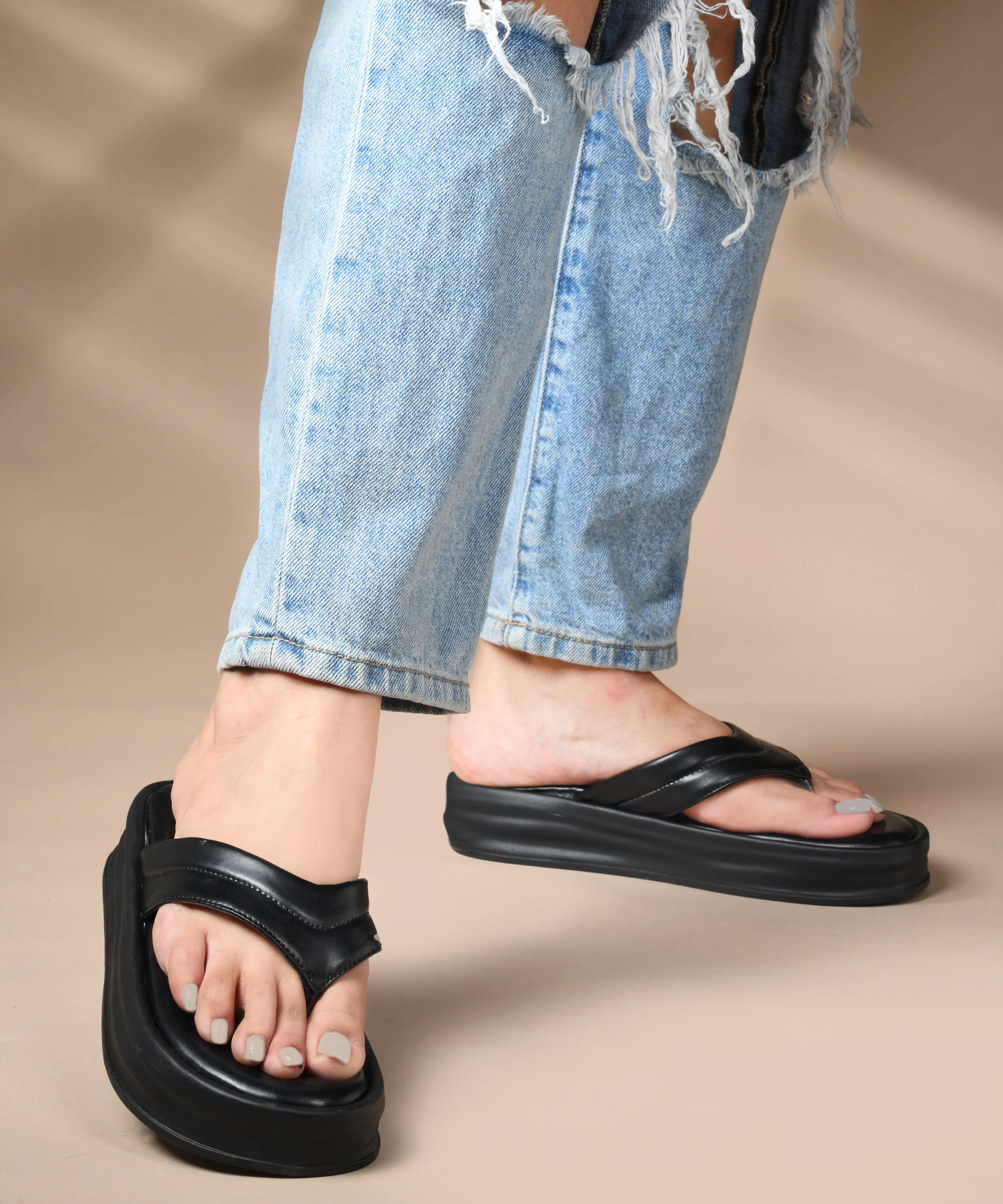 Platform Flip-Flop Sandals with Cushioned Straps - Image 8