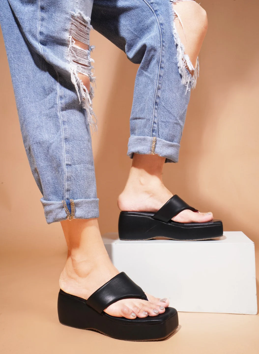 Platform Thong Wedge Sandals with Chunky Heel for Women - Image 4