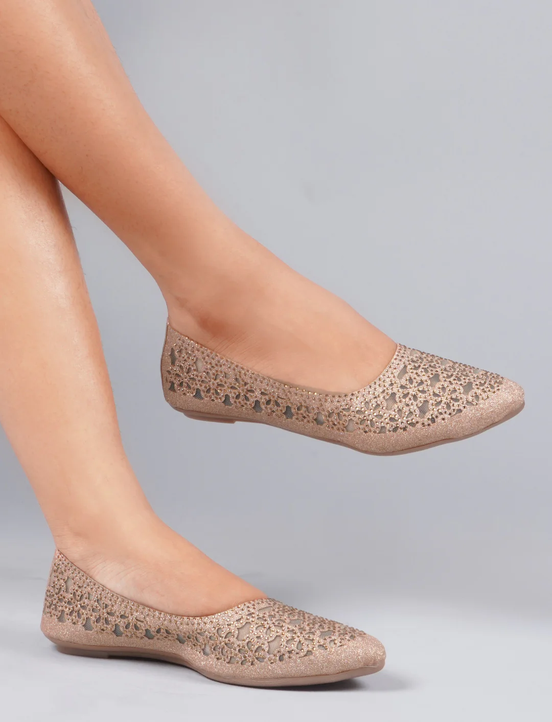 Women Pointed-Toe Ballerinas Flat Jutti - Image 6