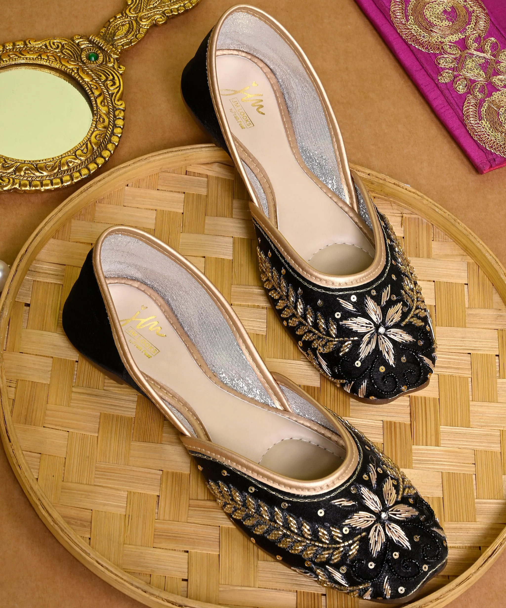Premium Floral Embroidered Jutti Heels