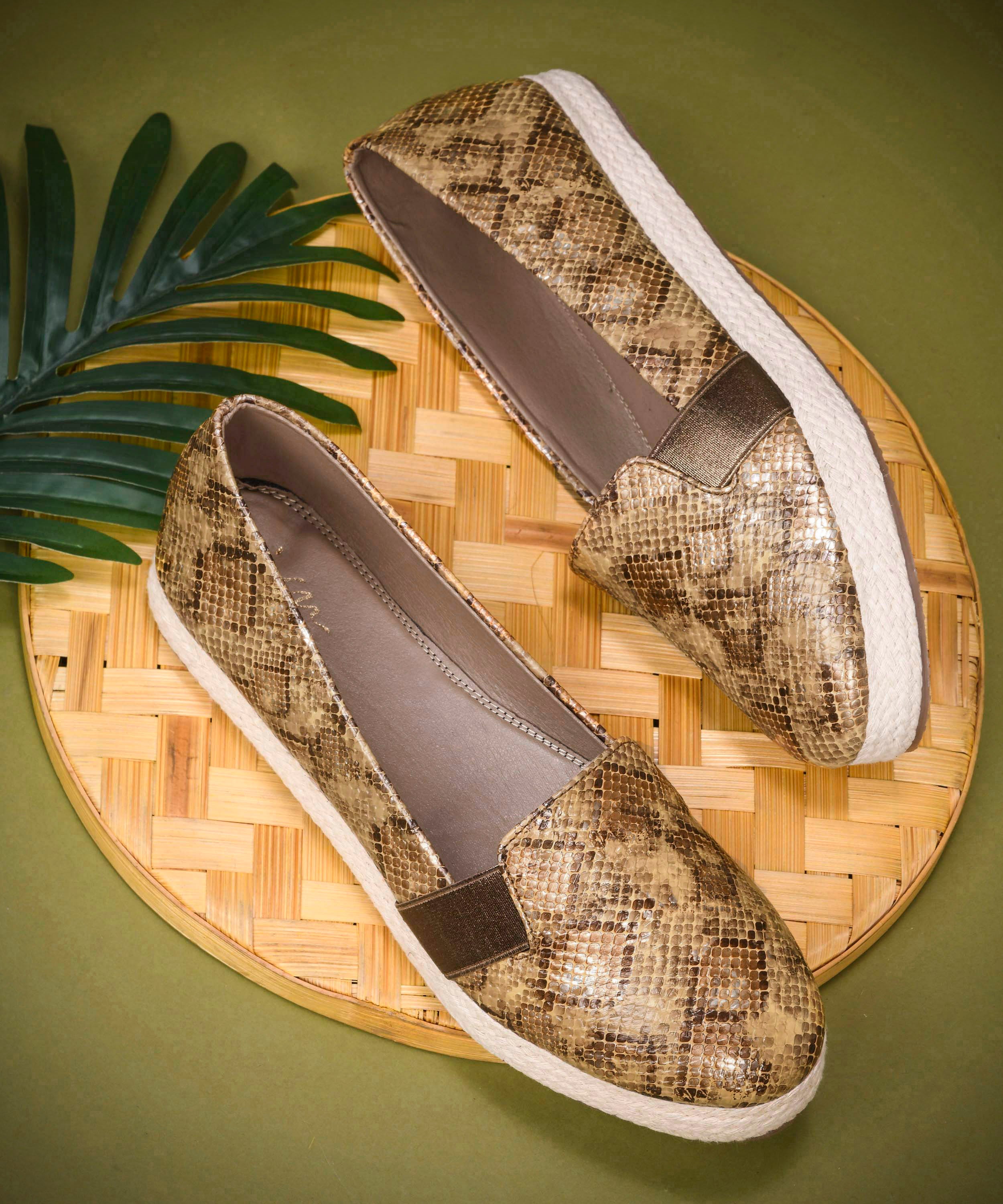 JM Looks Printed Slip-On Casual Shoes - Image 10