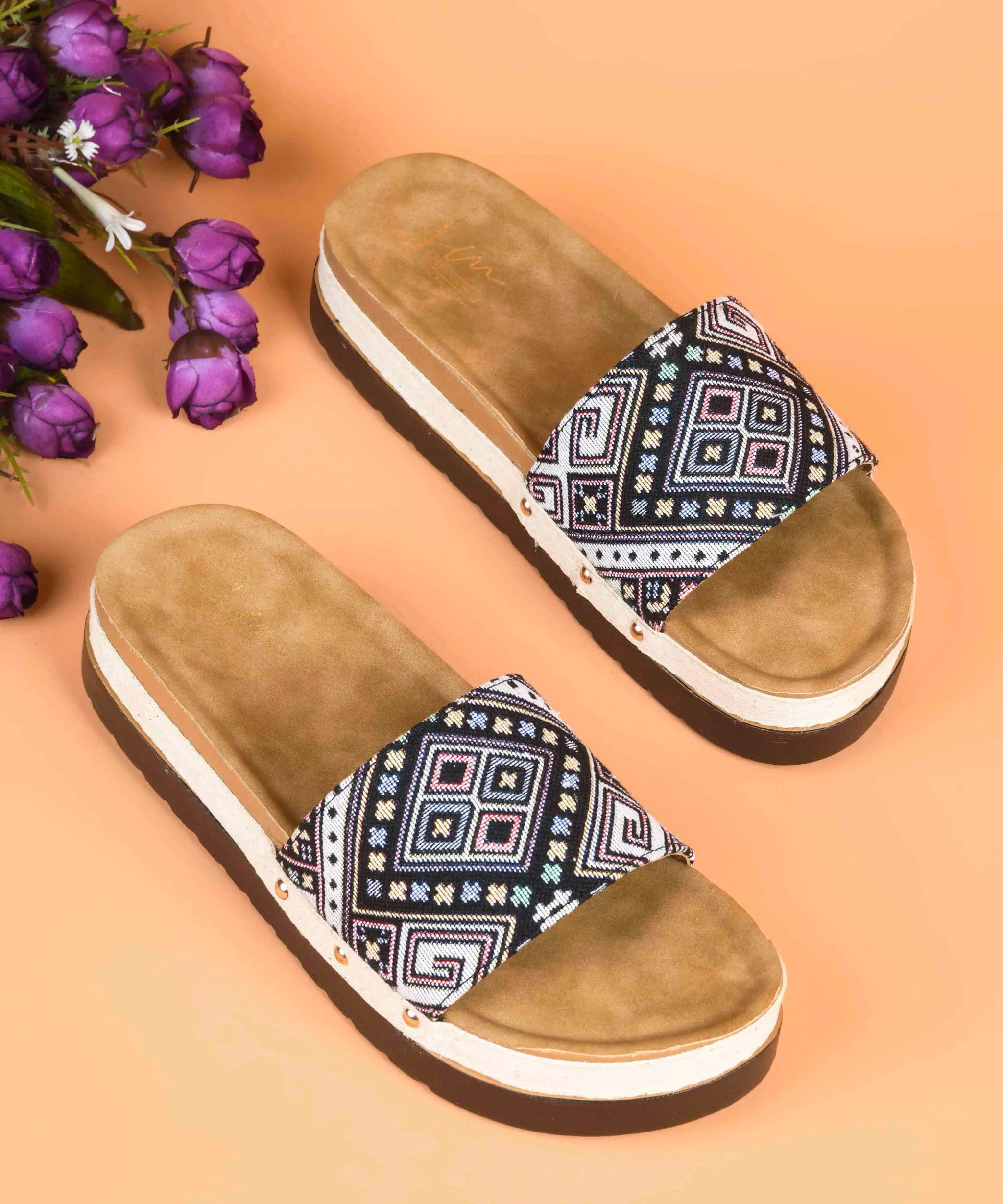 Slip-Ons Minimal Flats Sandals with Wide Strap Design
