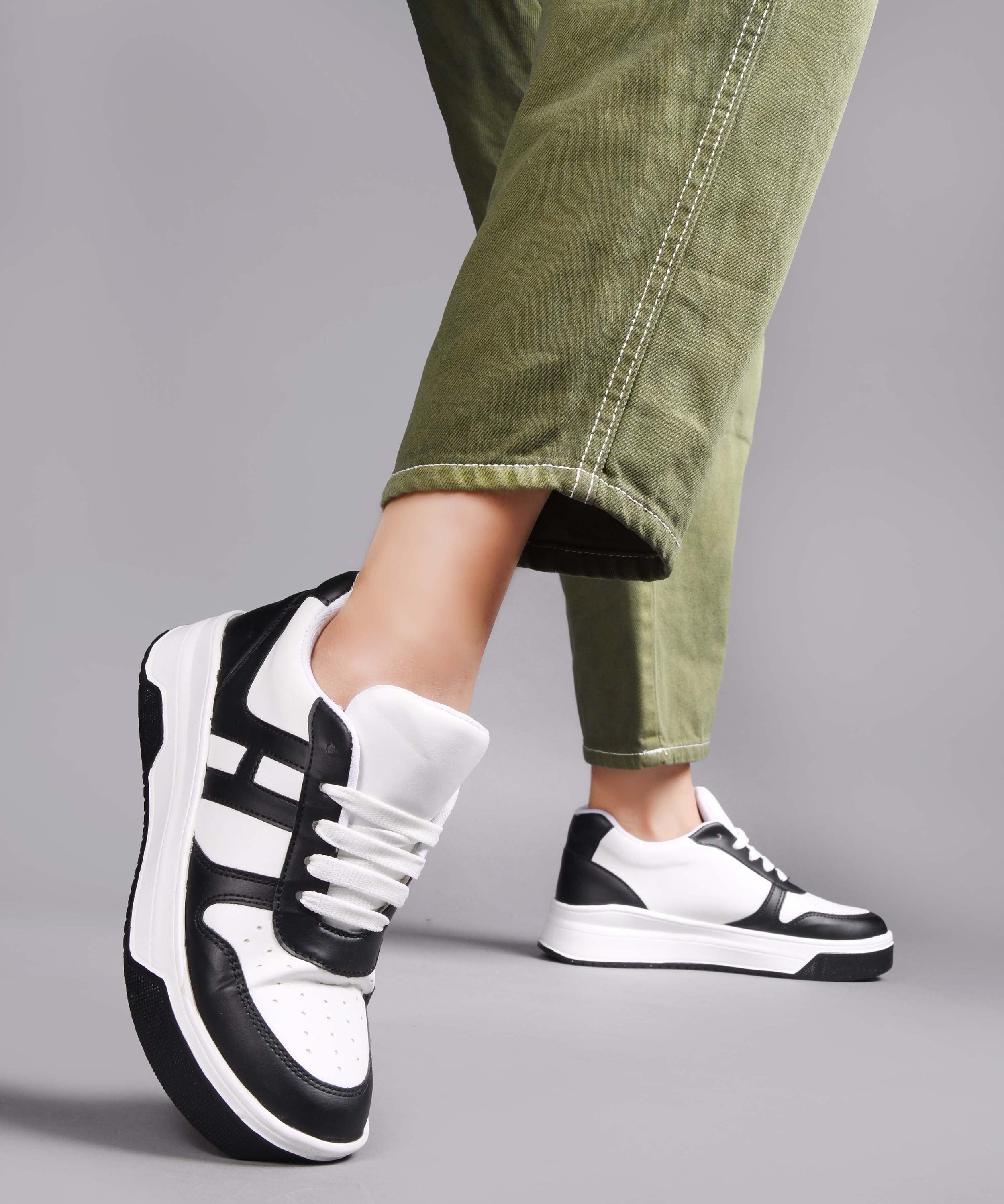 Sneakers with Bold Design & Elevated Sole for Women - Image 4