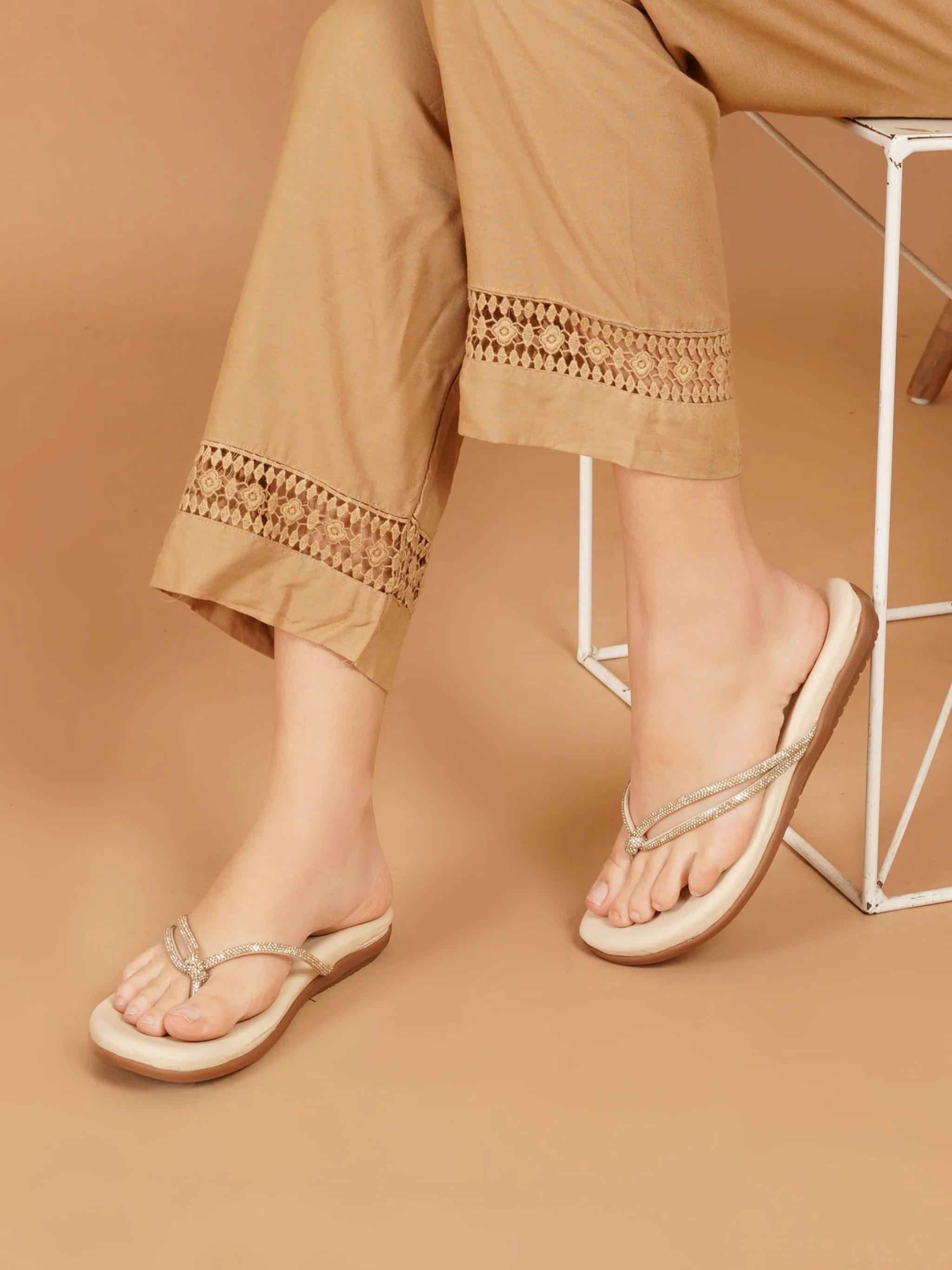 Sparkling Comfort Toe-Ring Flats - Image 3