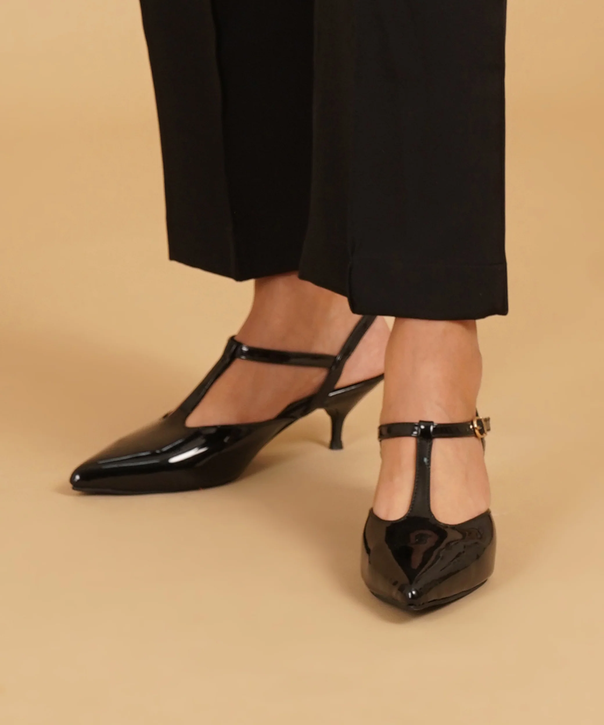 Stylish Pointed-Toe Slingback Heels - Image 10