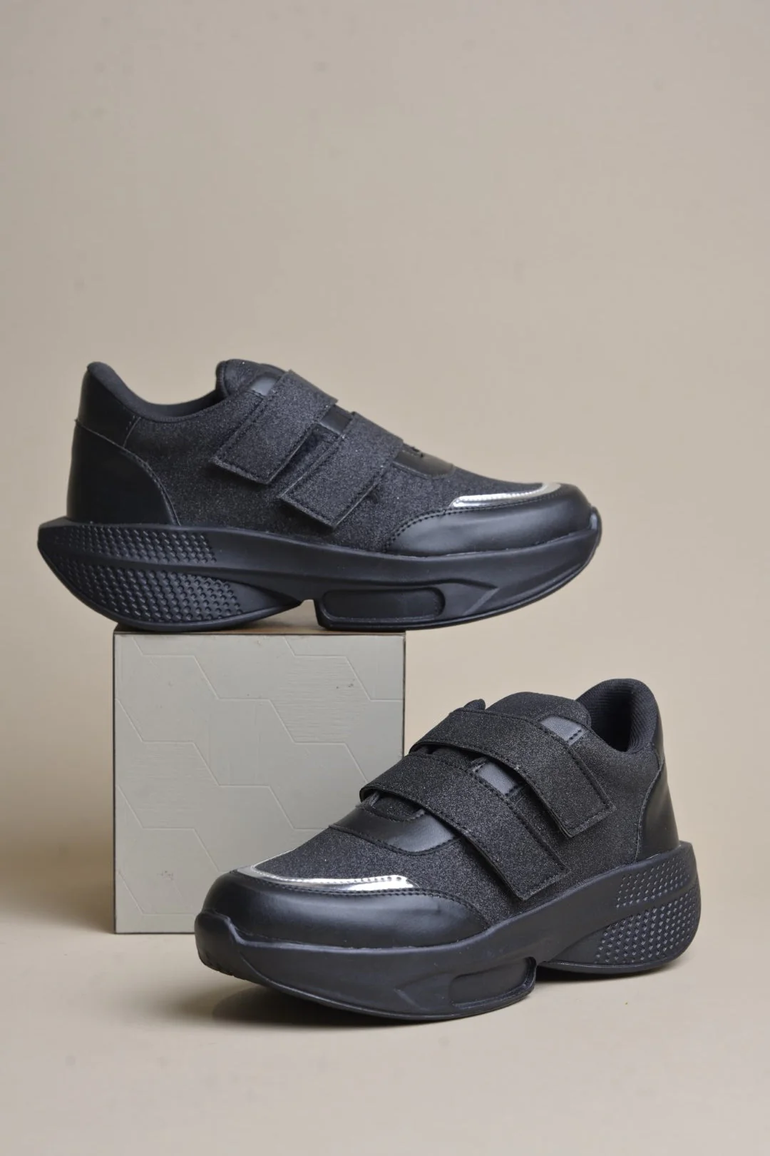 Jm Looks Glitter Strap Velcro Sneakers - Image 4