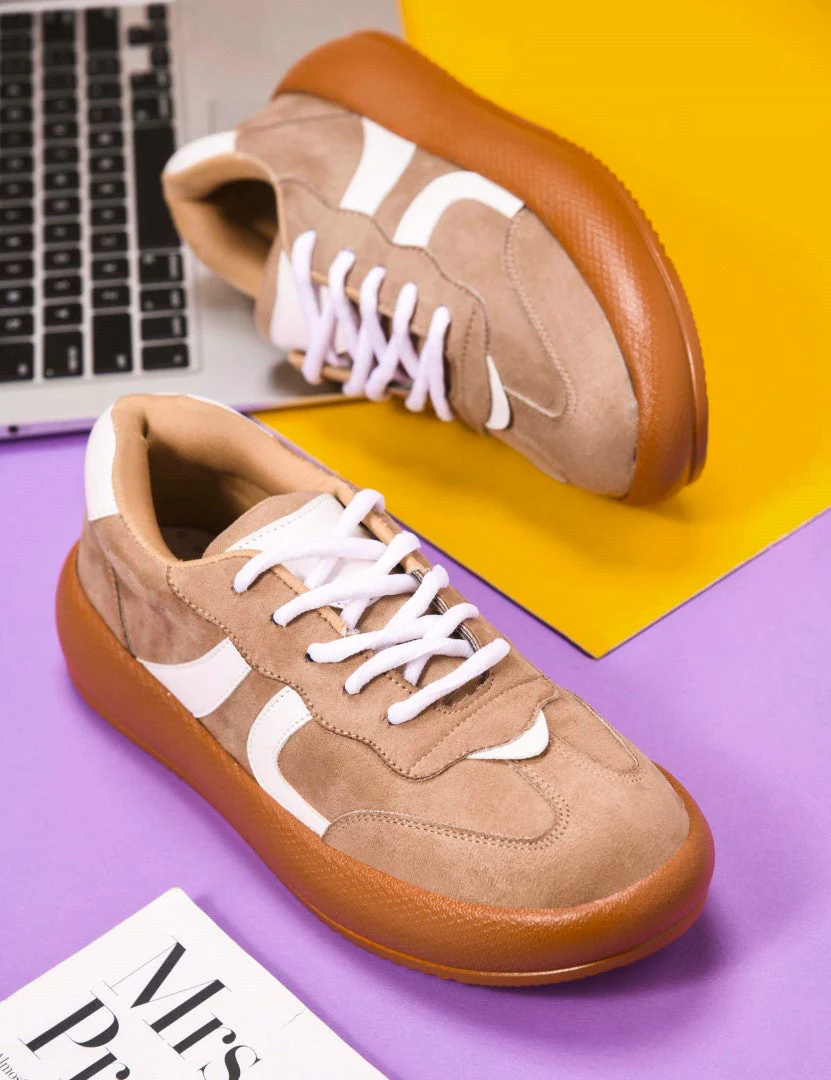 Suede lace up sneakers with cushioned sole - Image 13